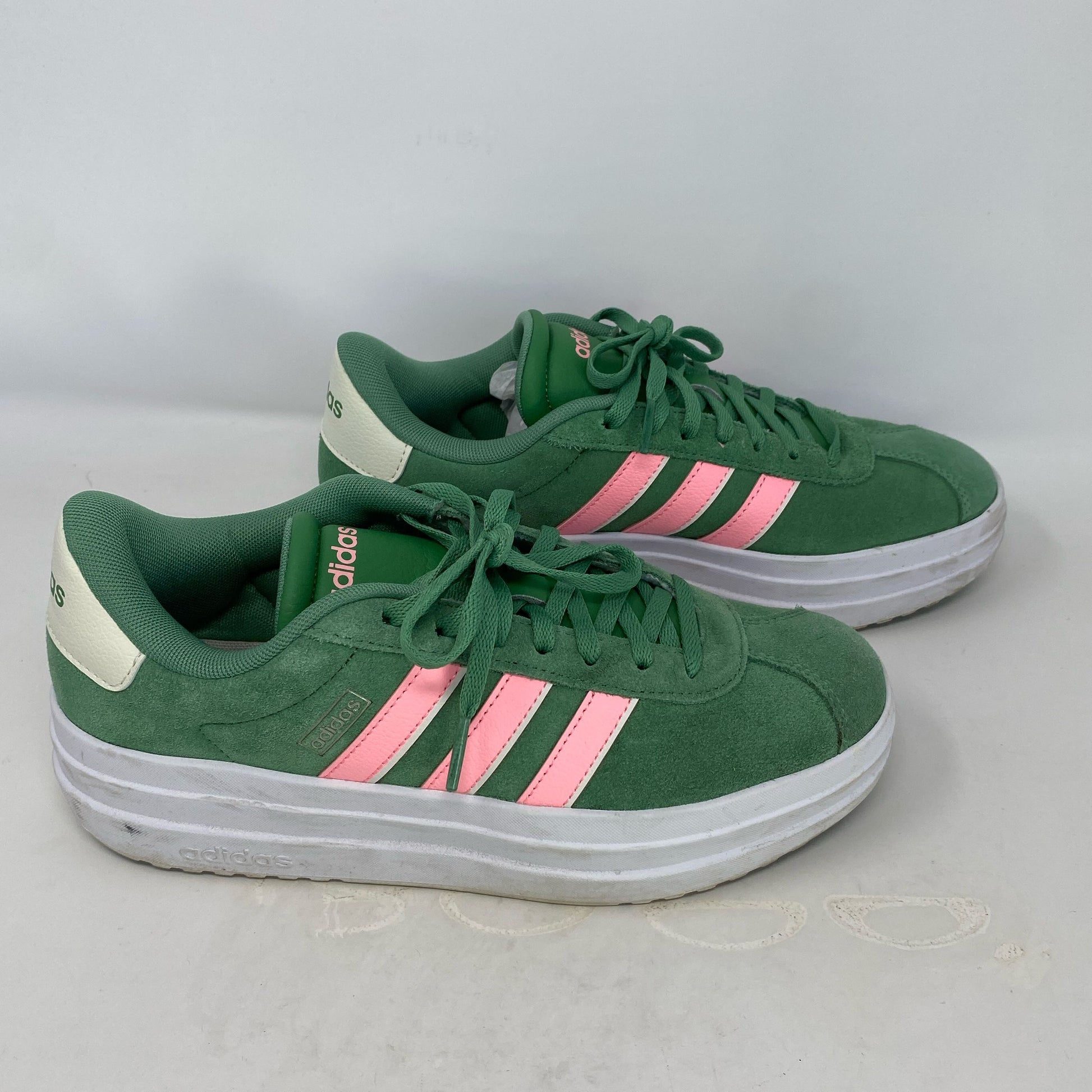 Front-LPNNB6TPQ57S2