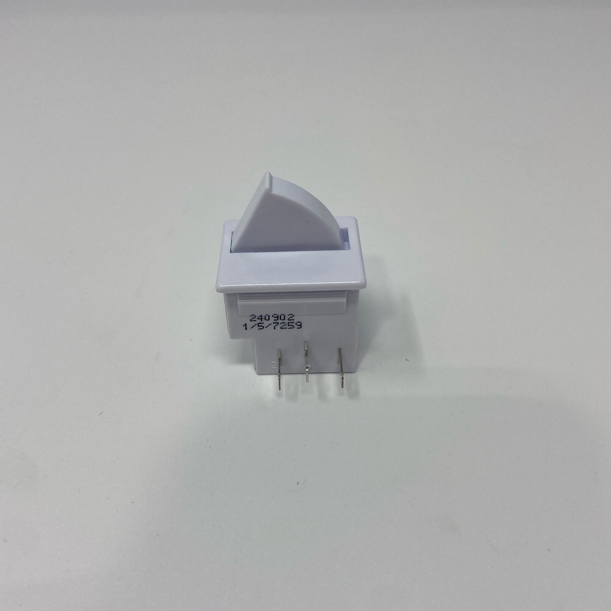 Front-UNT60842540QR