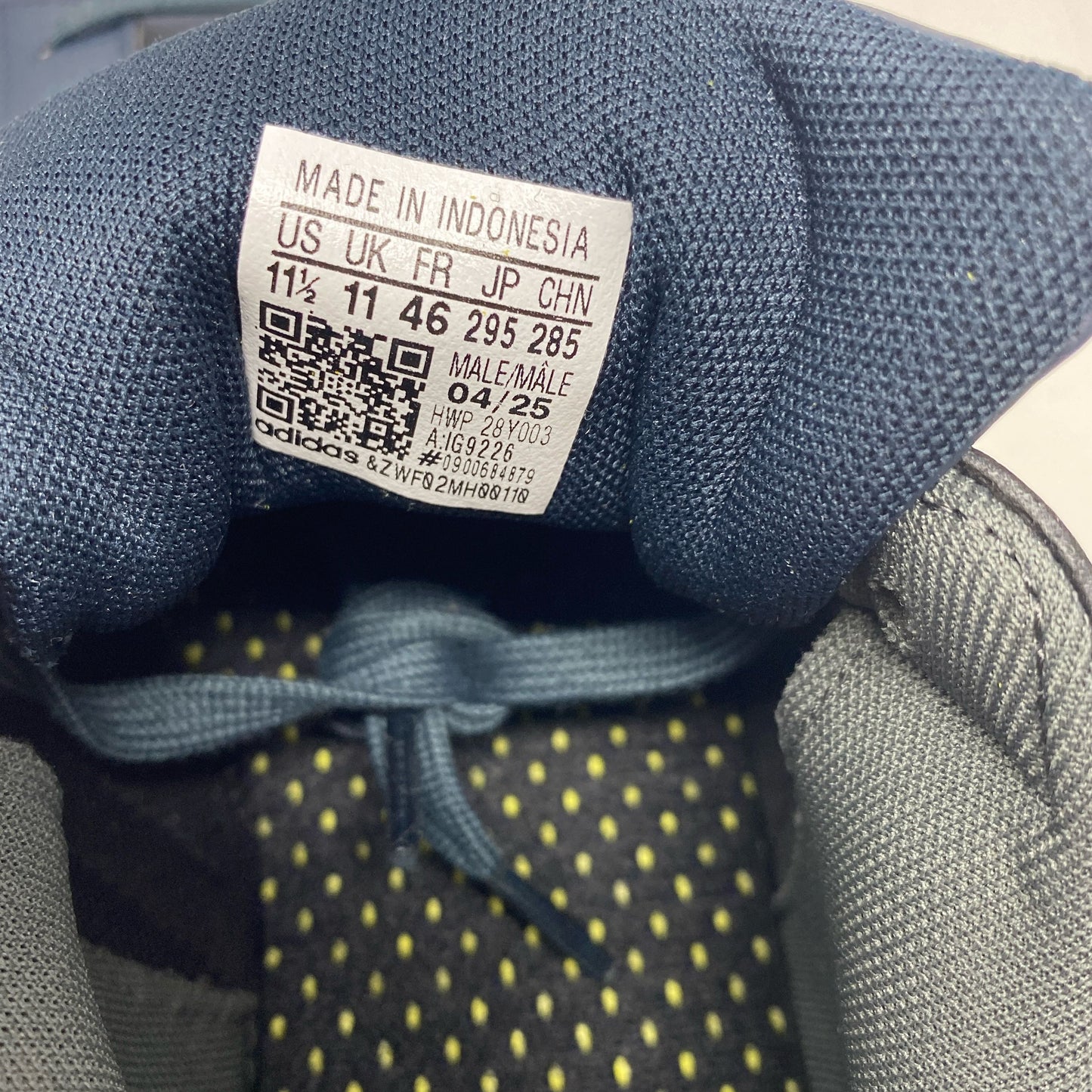 Serial #/Tag-UNT028678IXU