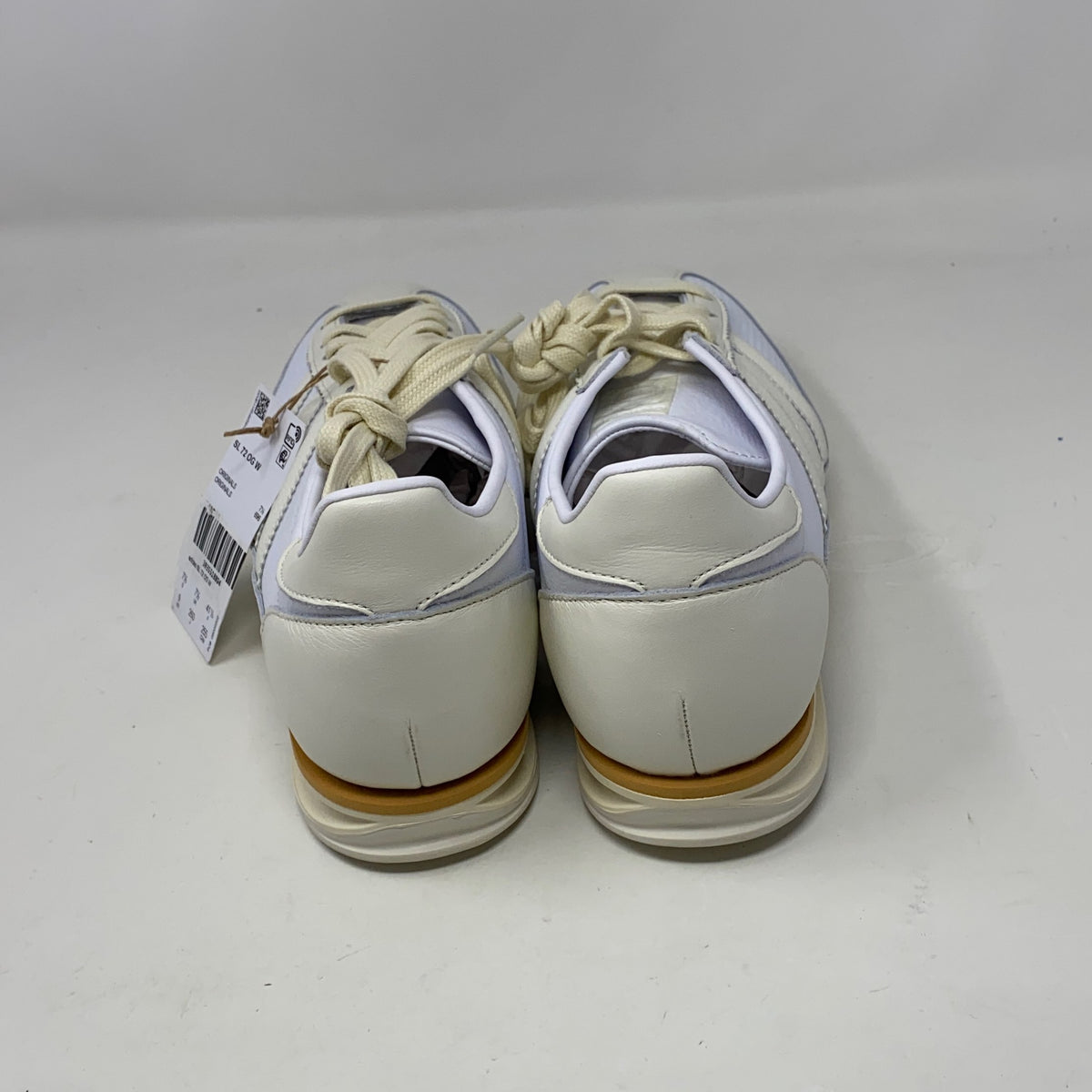 Right-UNT883289T18