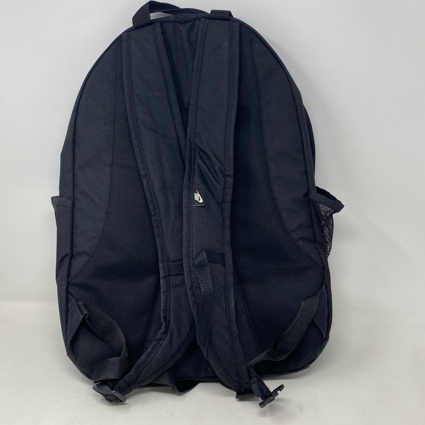 Back-UNT826356CMC