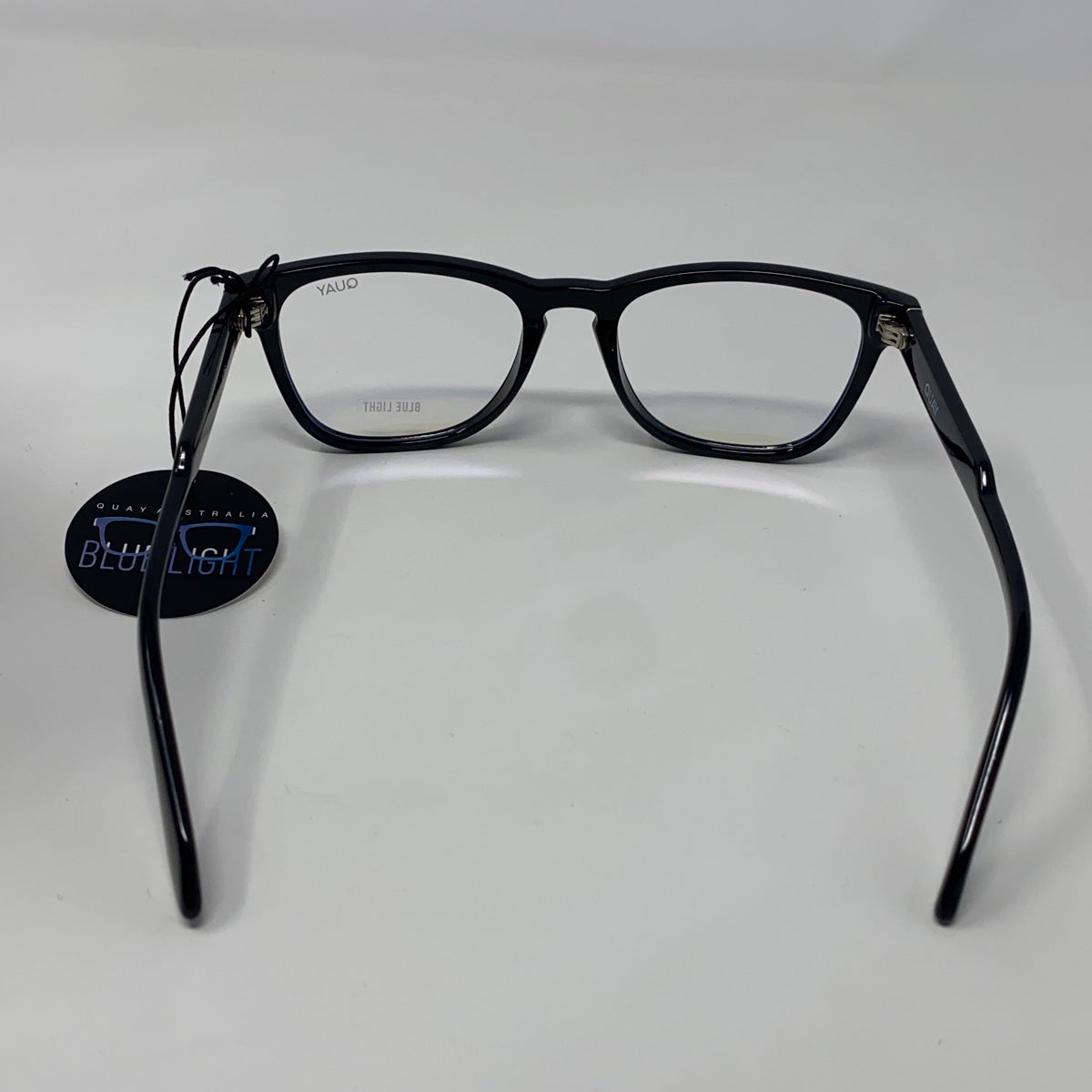 Back-UNT595784ZVO