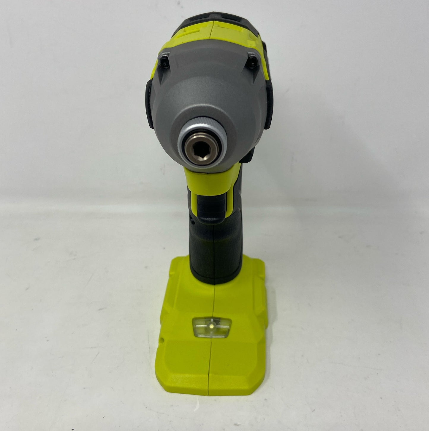 Right-LPNRRIZ9695255