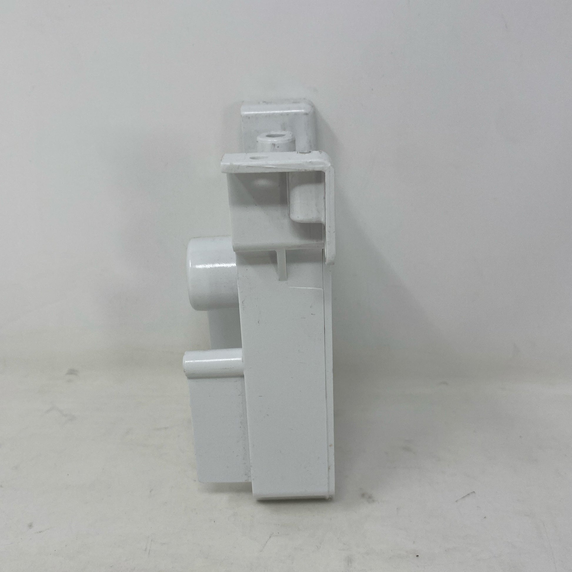 Left-UNT949987YYQ