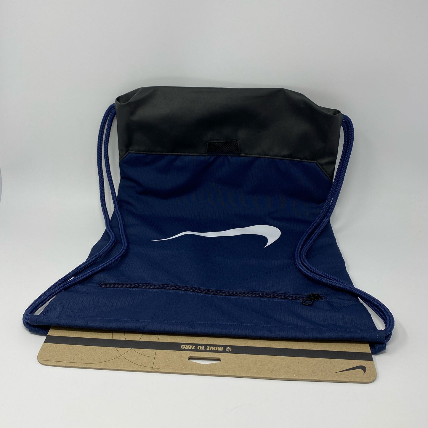 Back-UNT763191RU7E