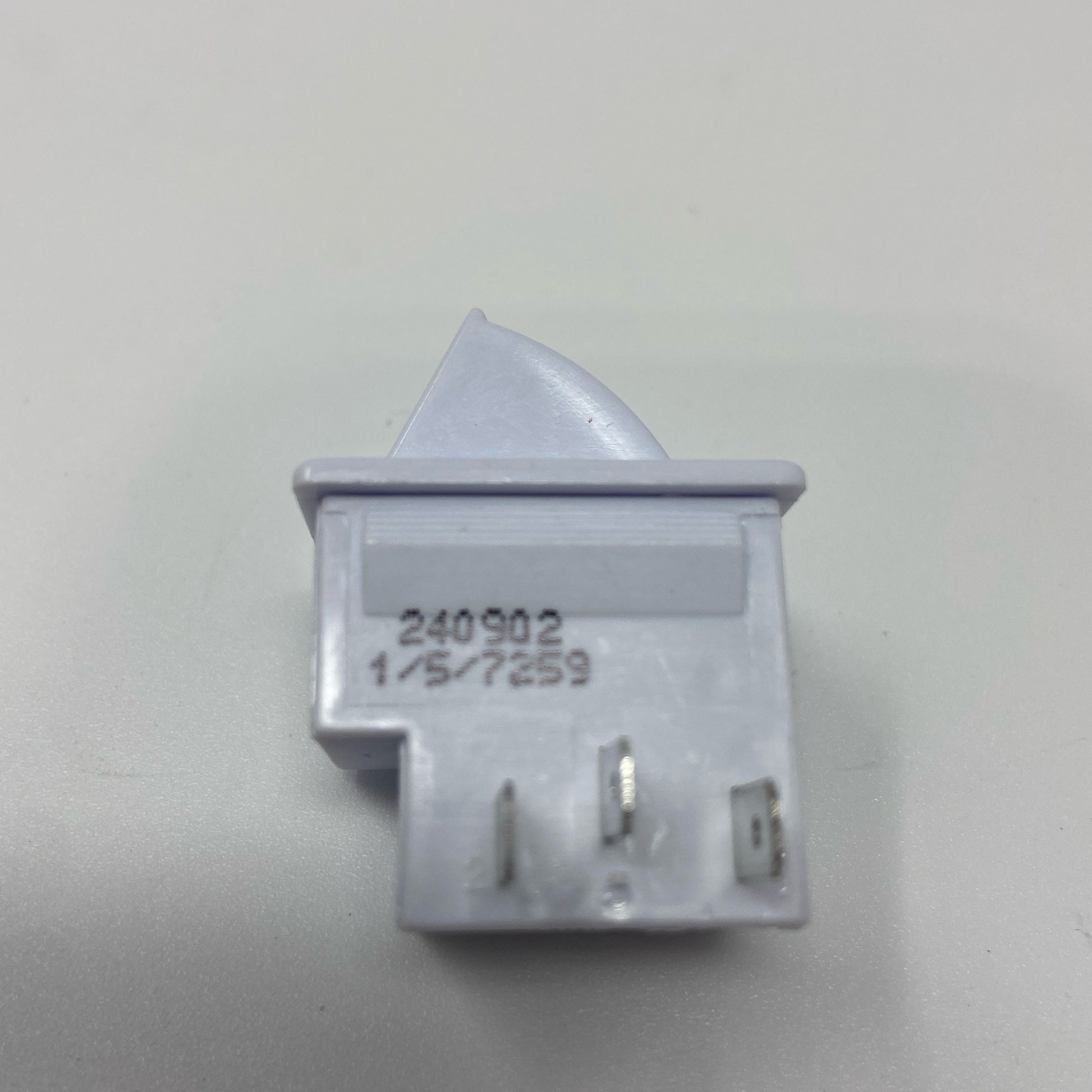 Serial #/Tag-UNT608357GMF