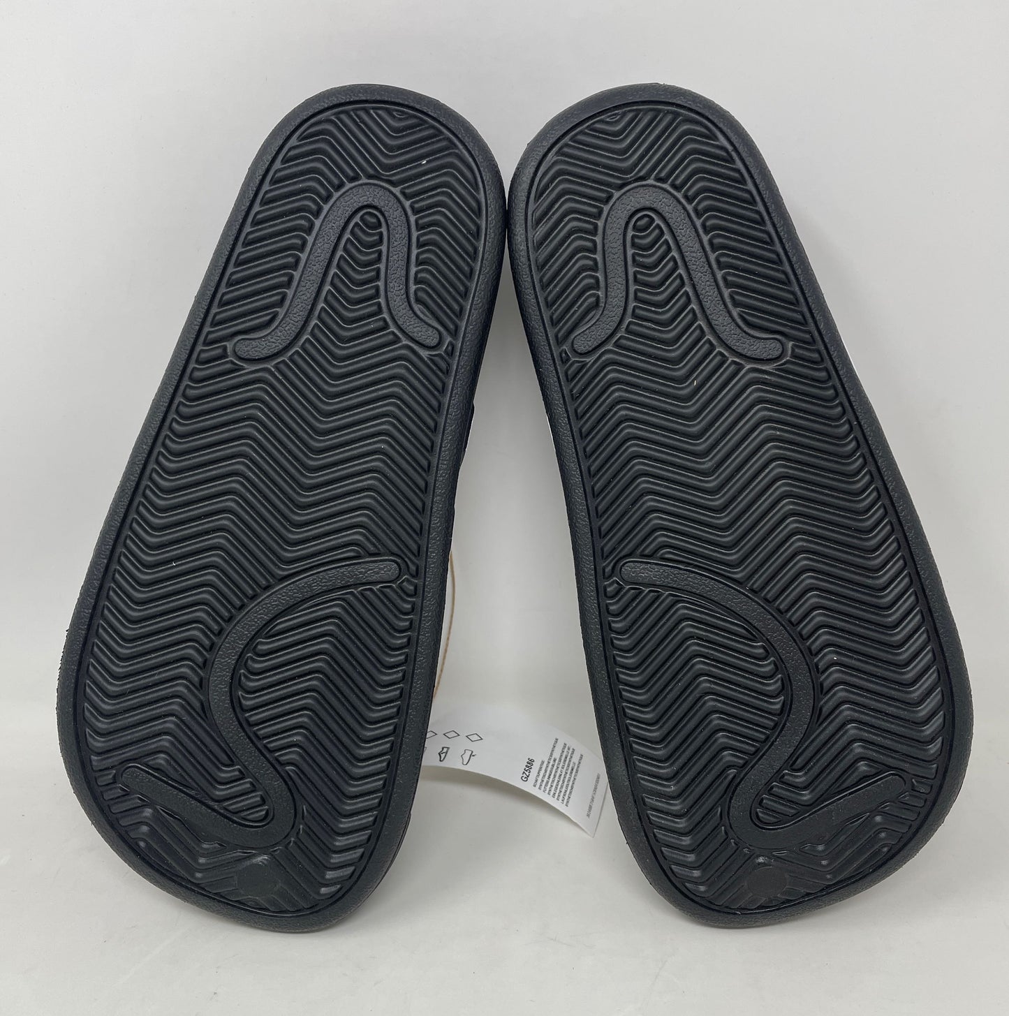 Bottom-UNT833084O4XW