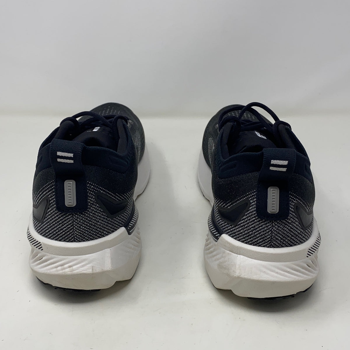 Left-LPNO586445188
