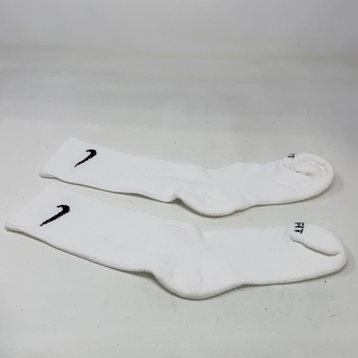 Left-UNT883421A82