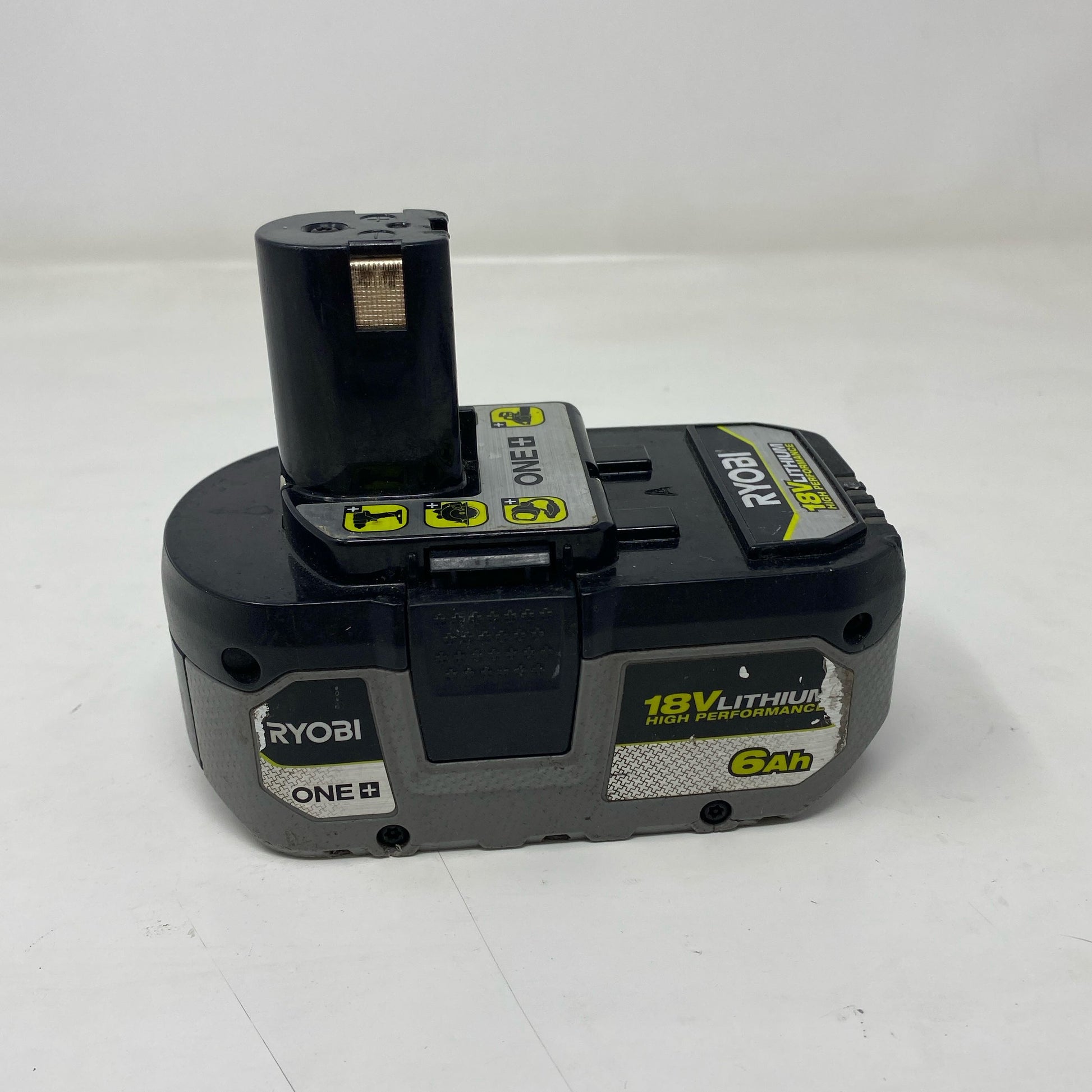 Left-UNT911920F8R