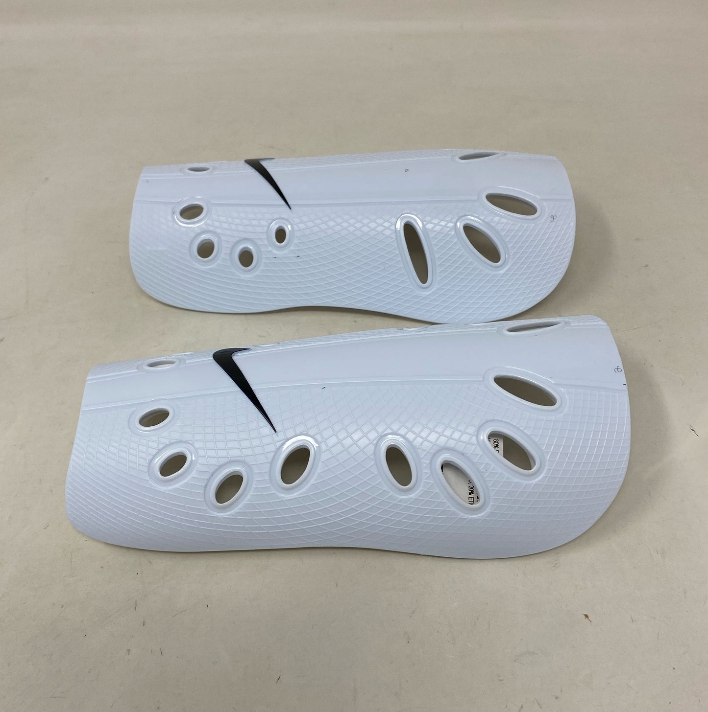 Right-LPNAC387804457