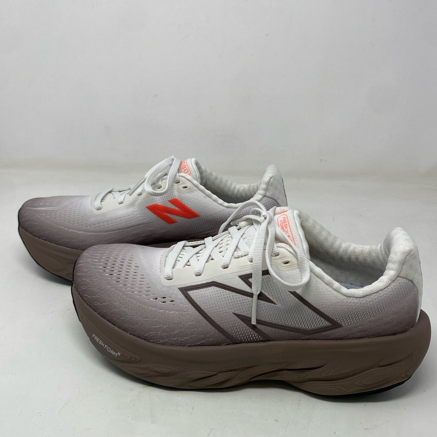 Back-LPNPMGQ0167881
