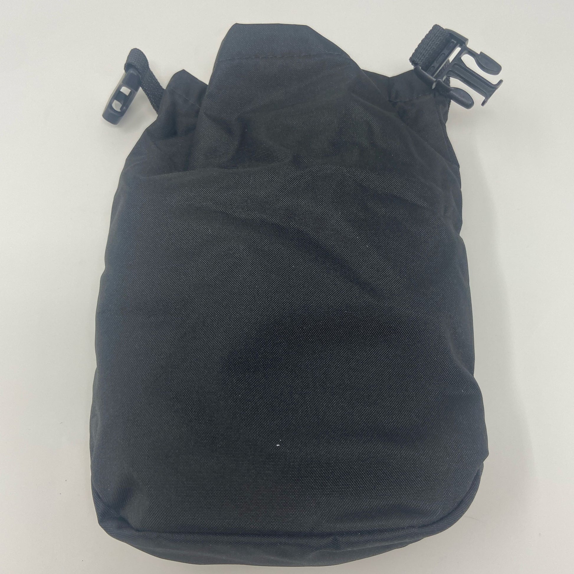 Back-UNT746773C63