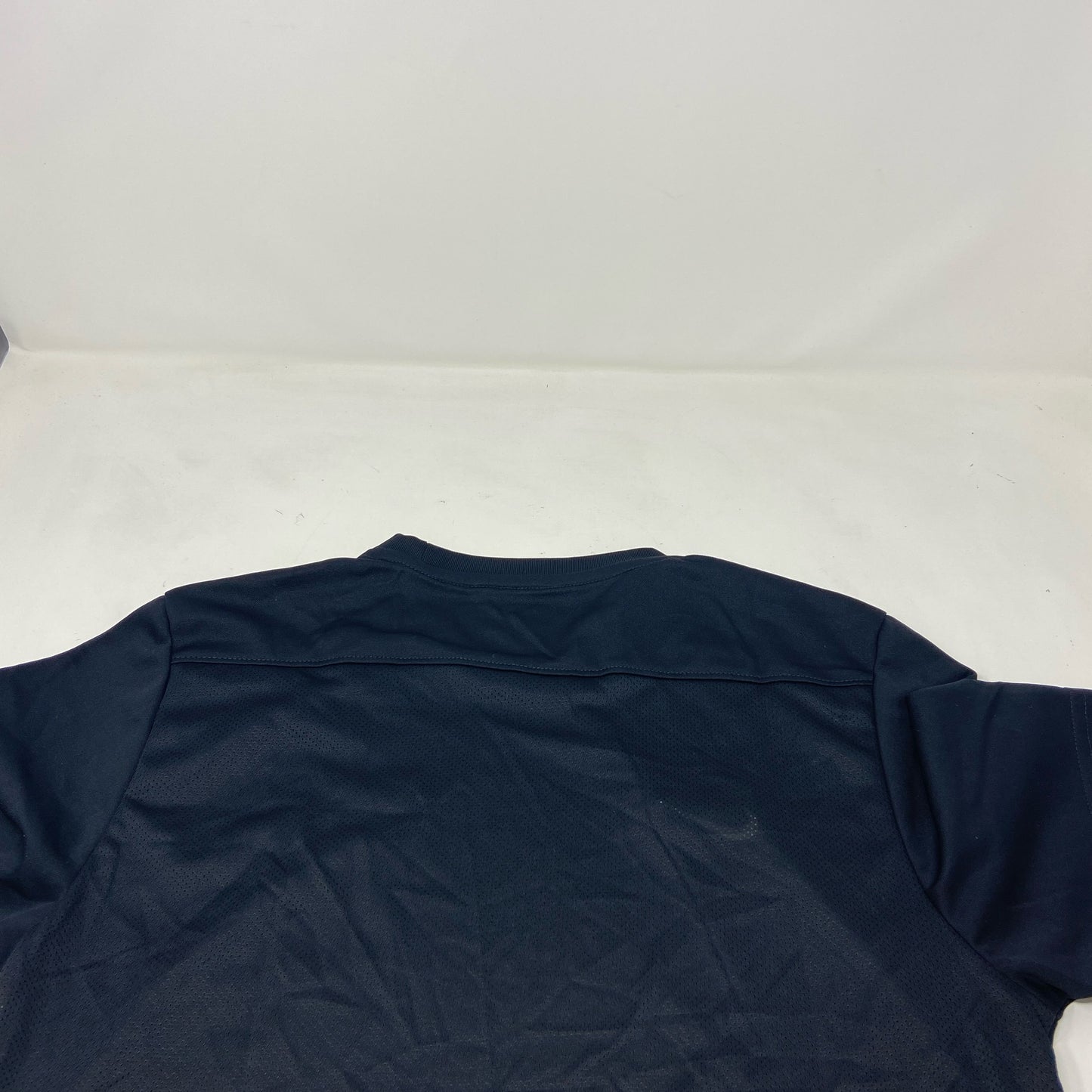 Back-UNT063302UES