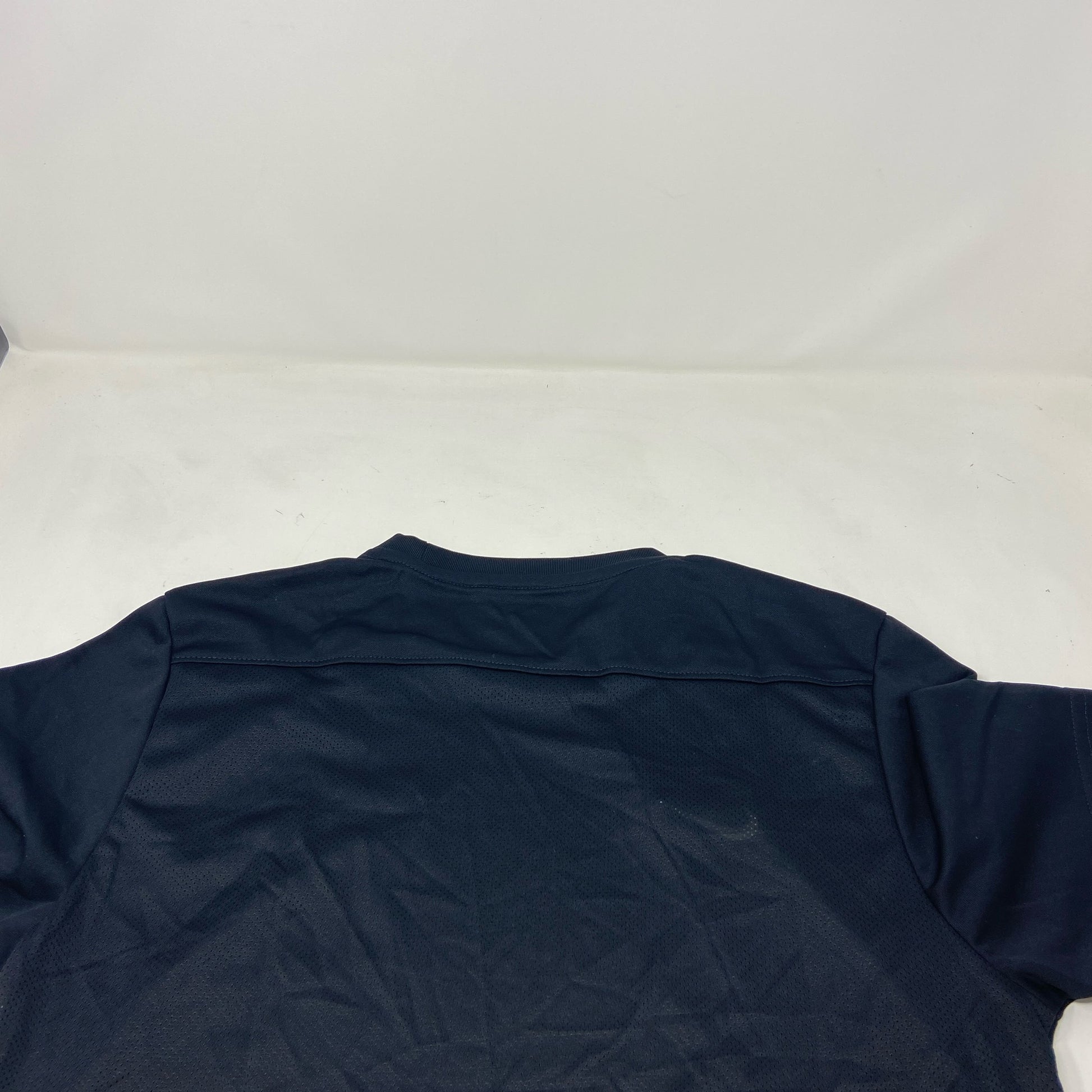 Back-UNT063302UES
