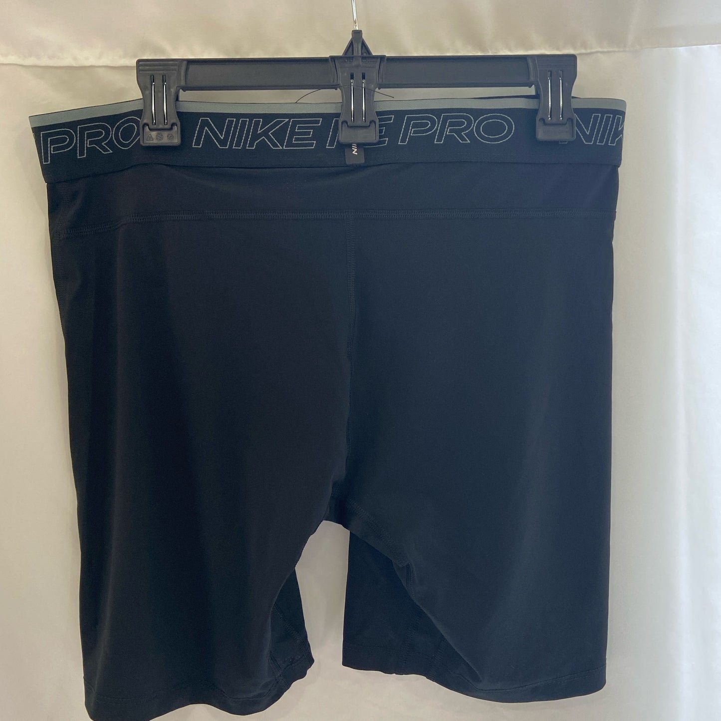 Back-LPNNE6XRB9DBZ