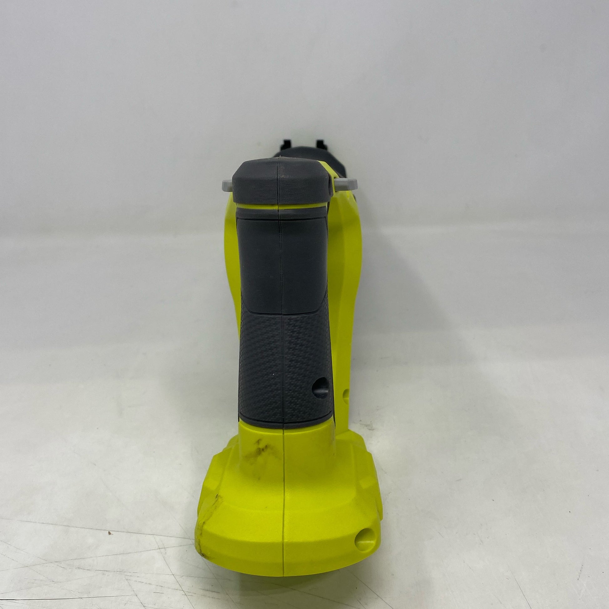 Left-LPNNE54Q4K6QZ
