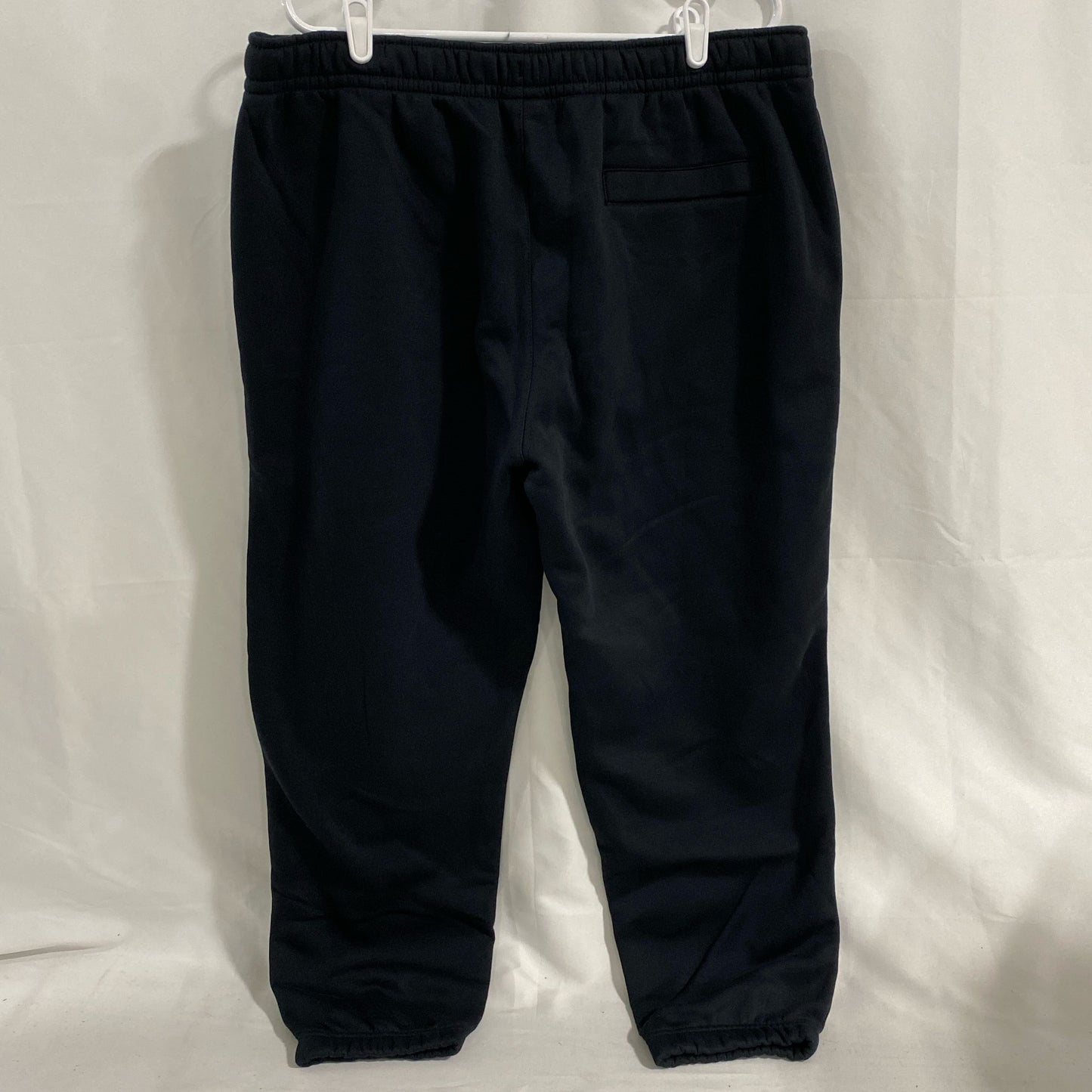 Back-UNT800027IG0