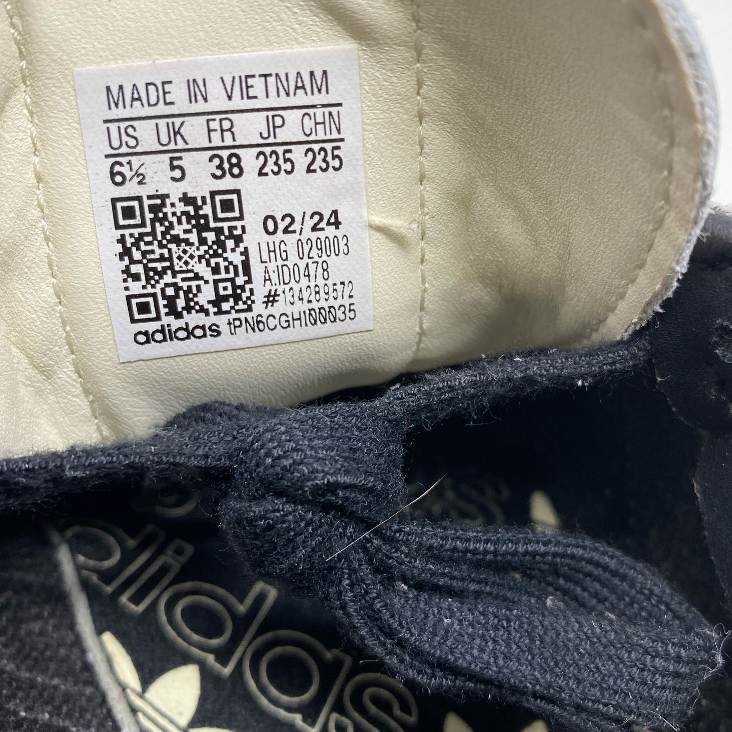 Serial #/Tag-UNT876267IJV