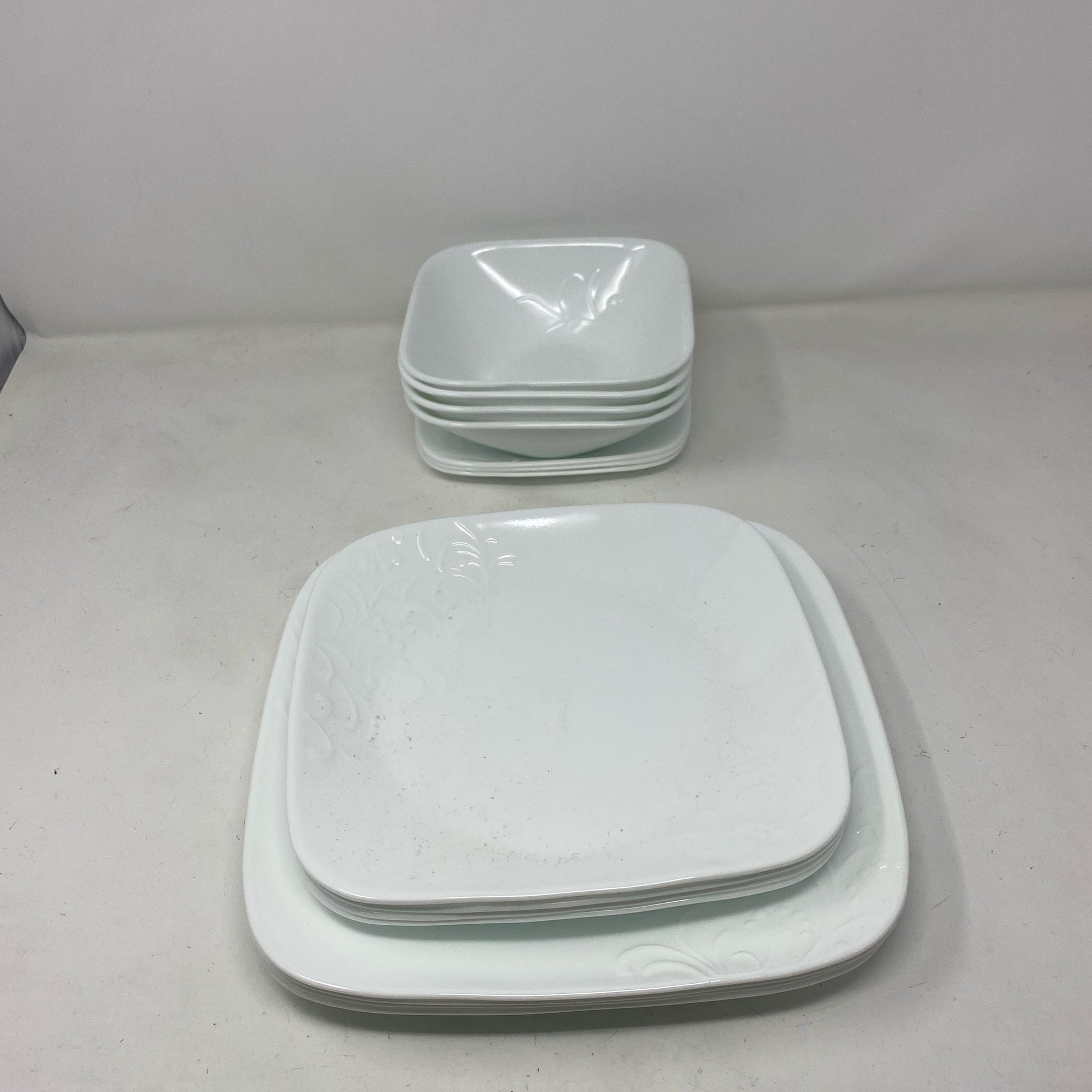 Back-UNT8361093DC
