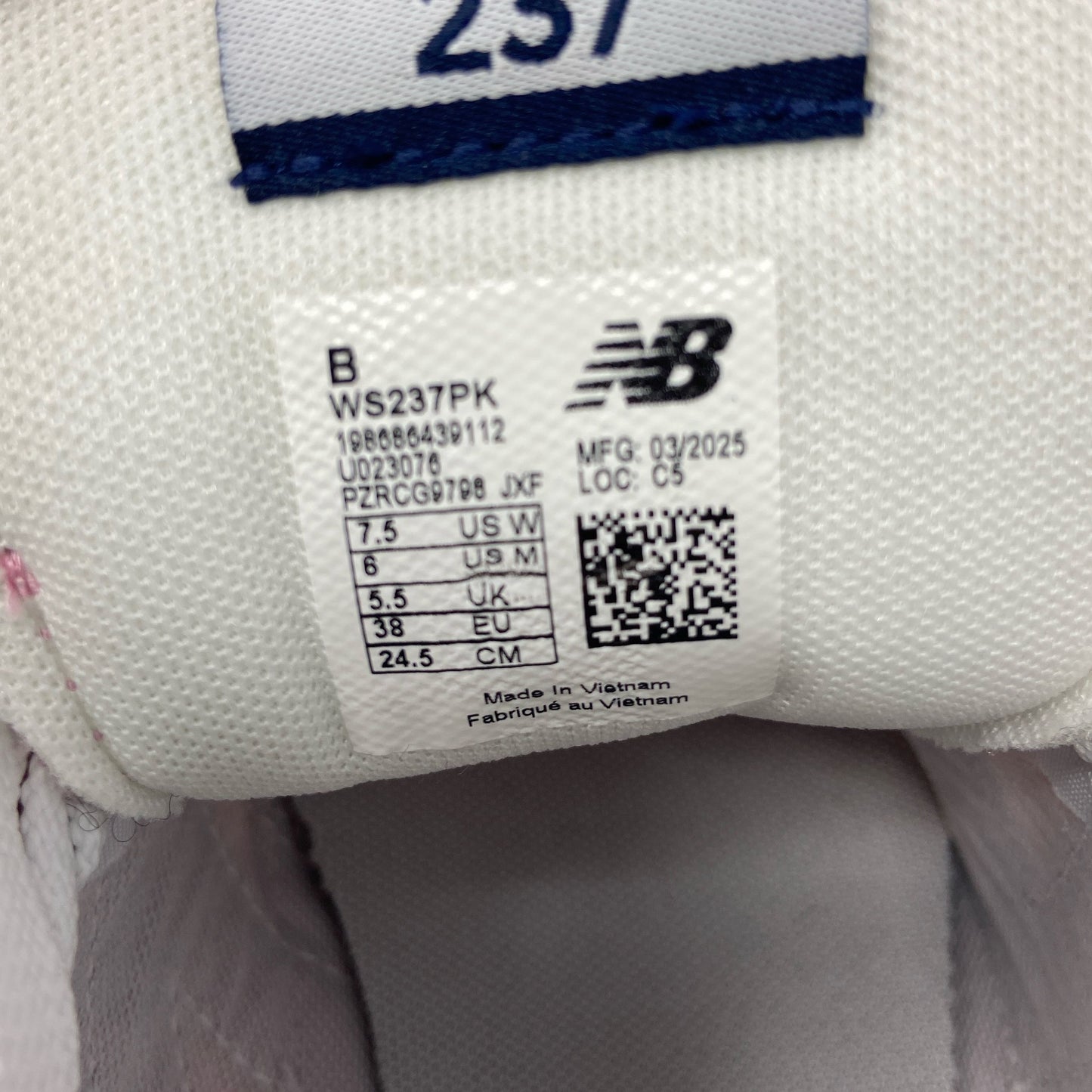 Serial #/Tag-UNT426488Y3T