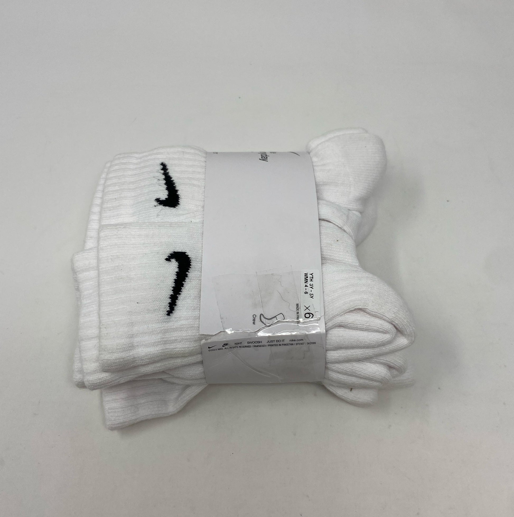 Right-LPNAC557198171