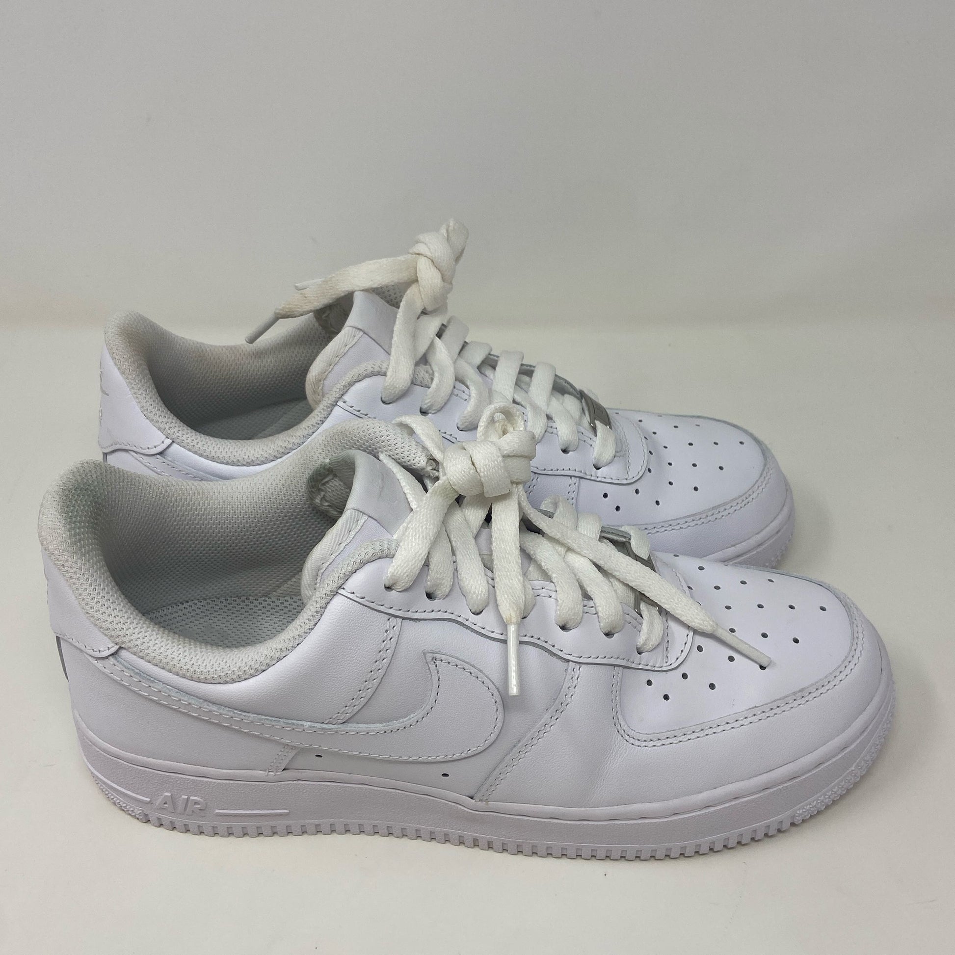 Front-LPNNF6TXGMRJW
