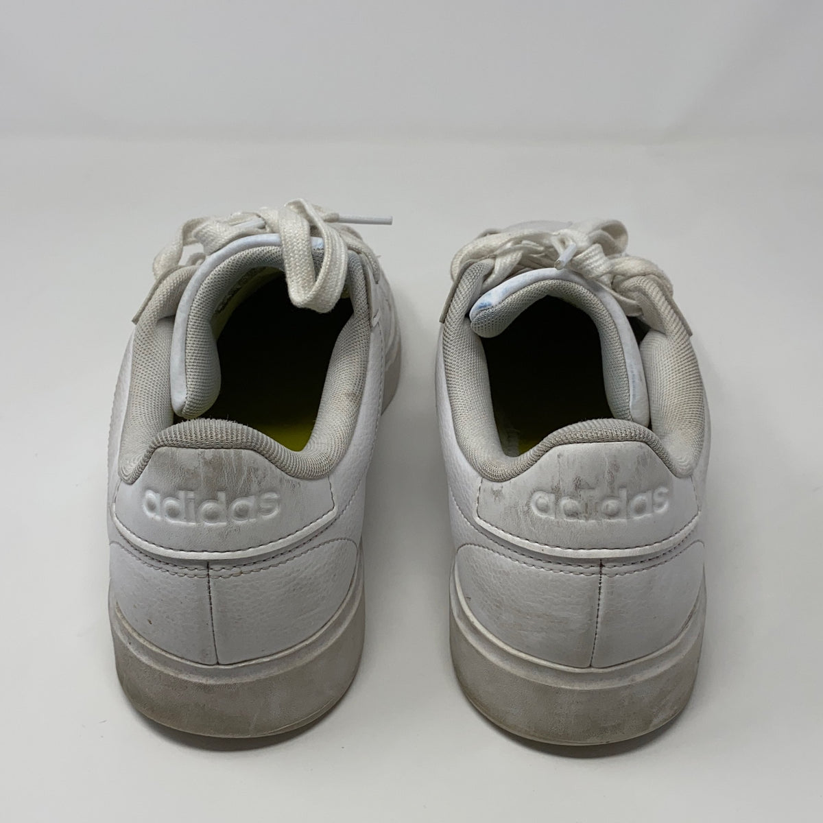 Left-UNT767397M0N