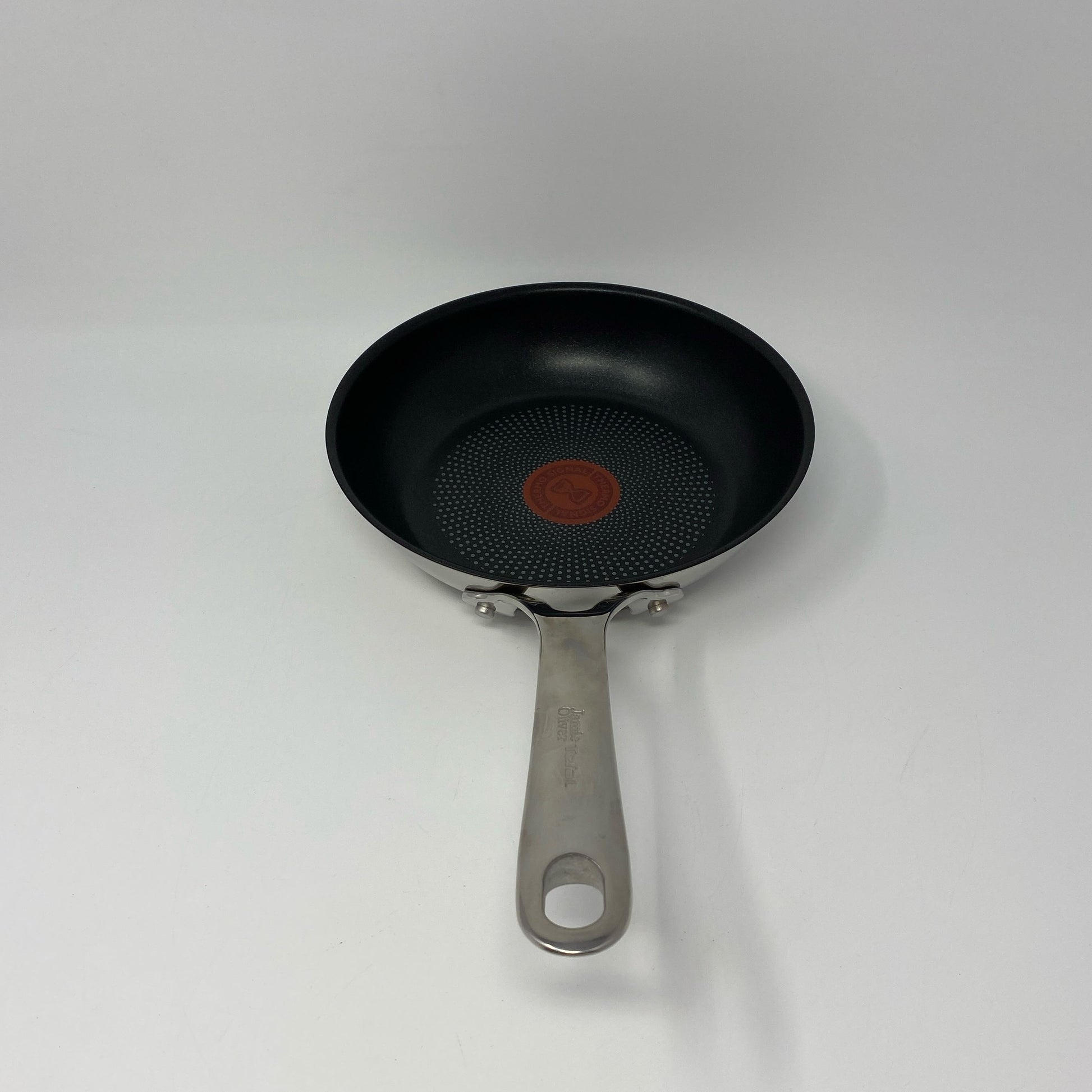Front-LPNO587522404