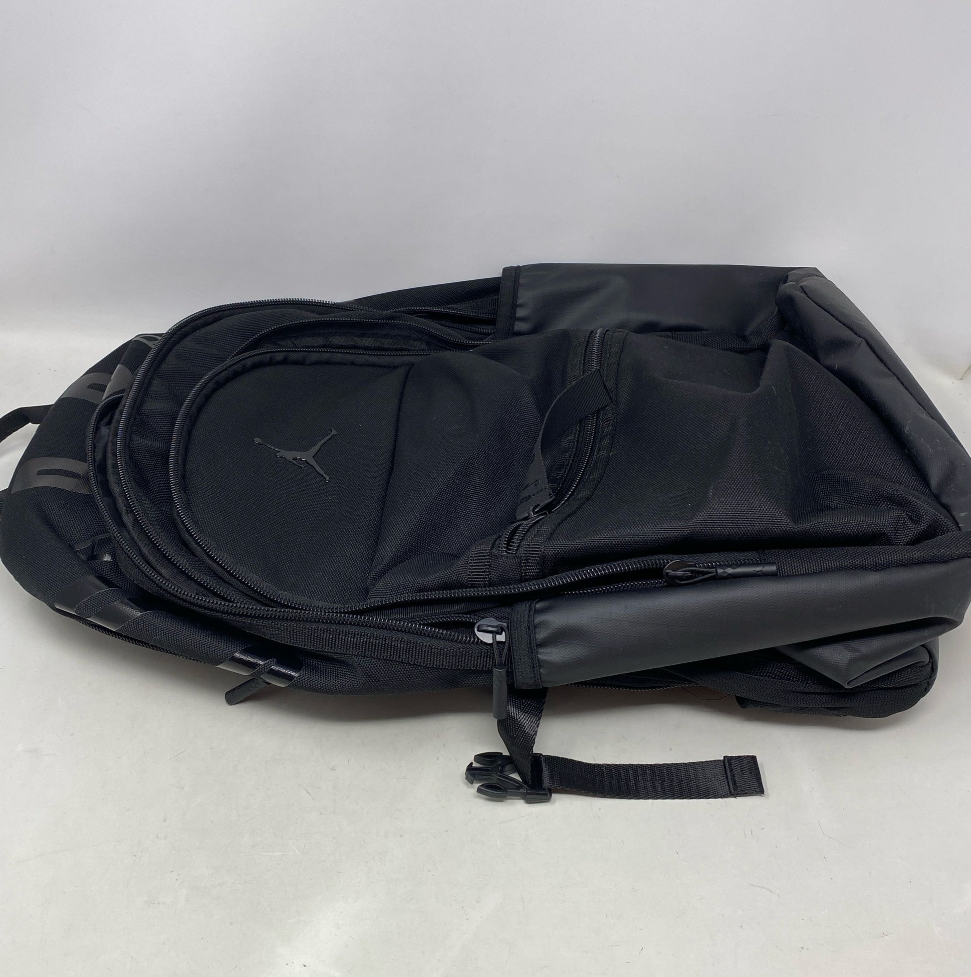 Right-LPNPMBA1992305