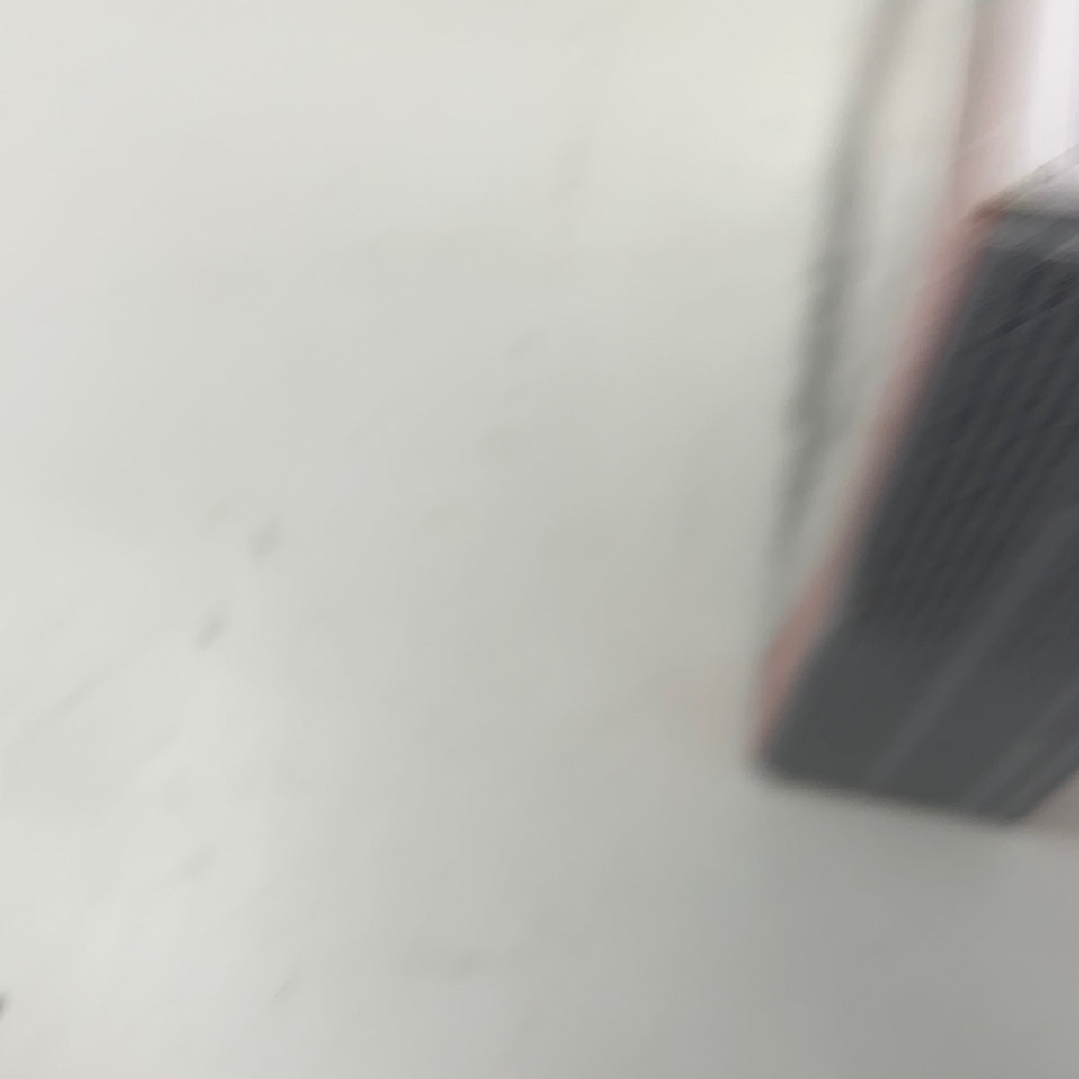 Serial #/Tag-LPNND4Z7CV8L8