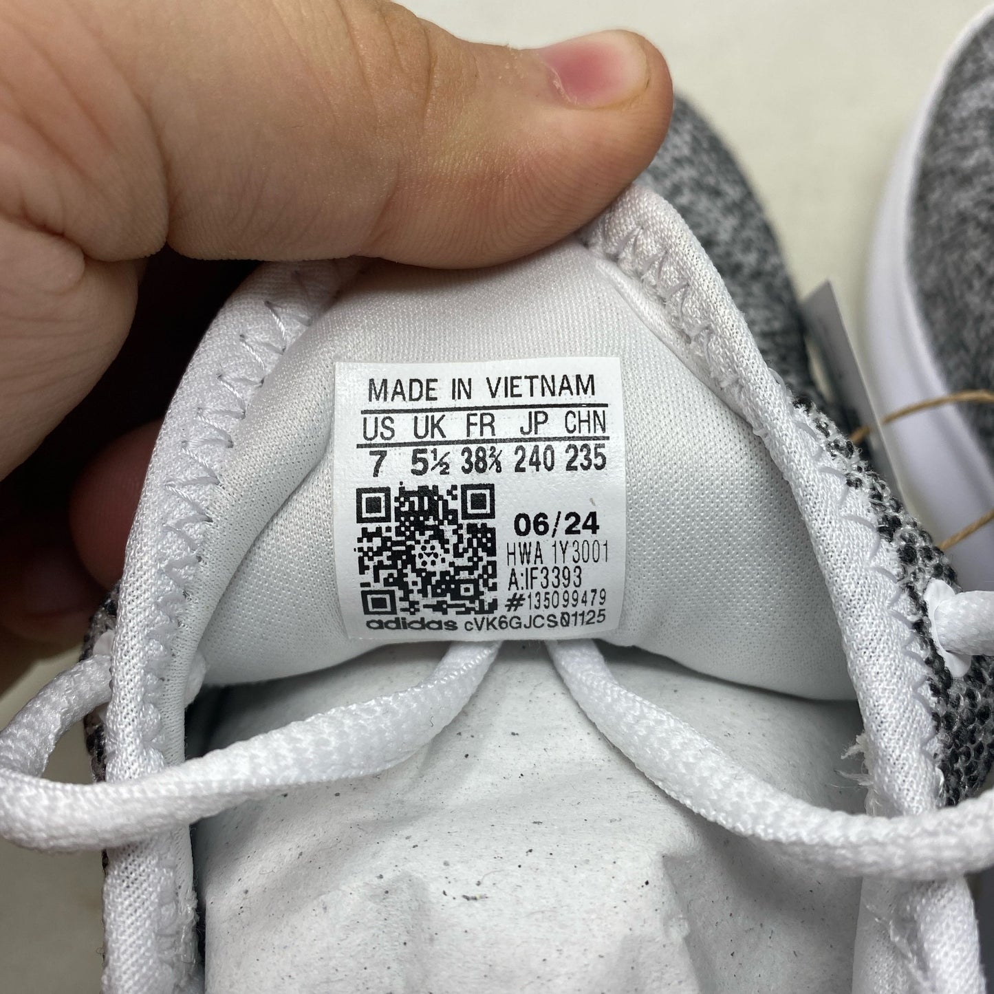Serial #/Tag-UNT816340D9D