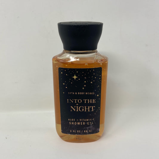 Front-UNT5787353UQ