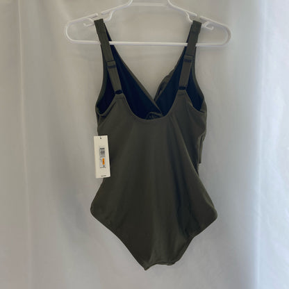Back-UNT833175A7G