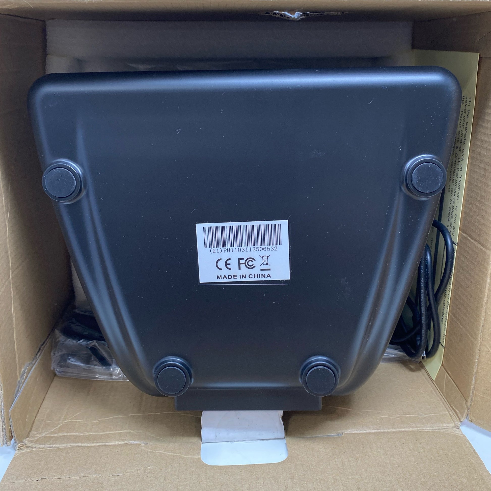 Back-UNT815643Y8G