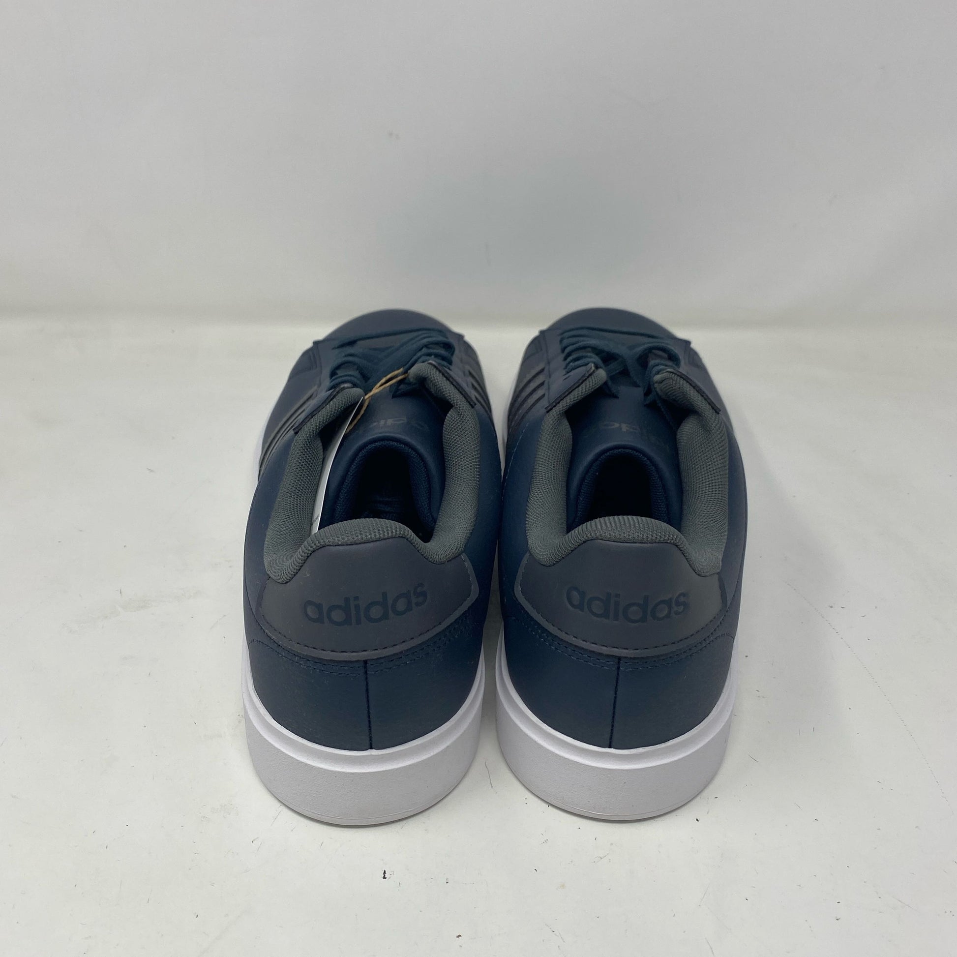 Right-UNT028678IXU
