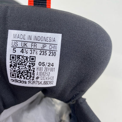 Serial #/Tag-UNT762759H8Q