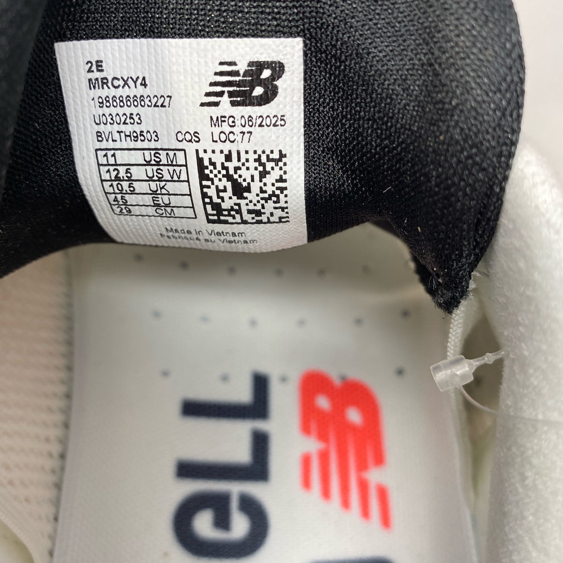 Serial #/Tag-UNT904235G7T