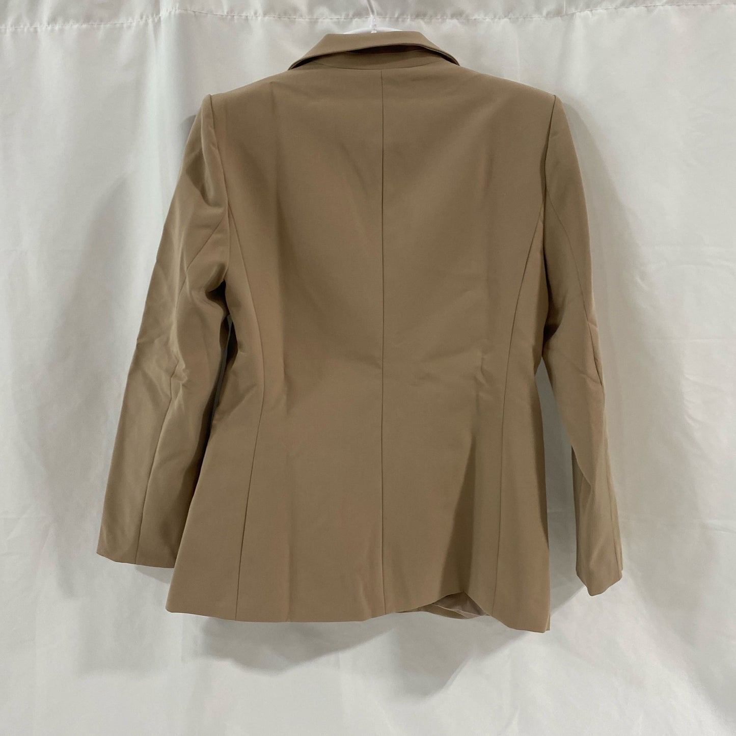 Back-UNT766556Y01
