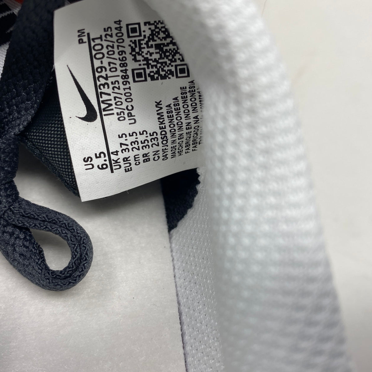 Serial #/Tag-UNT871504F3V
