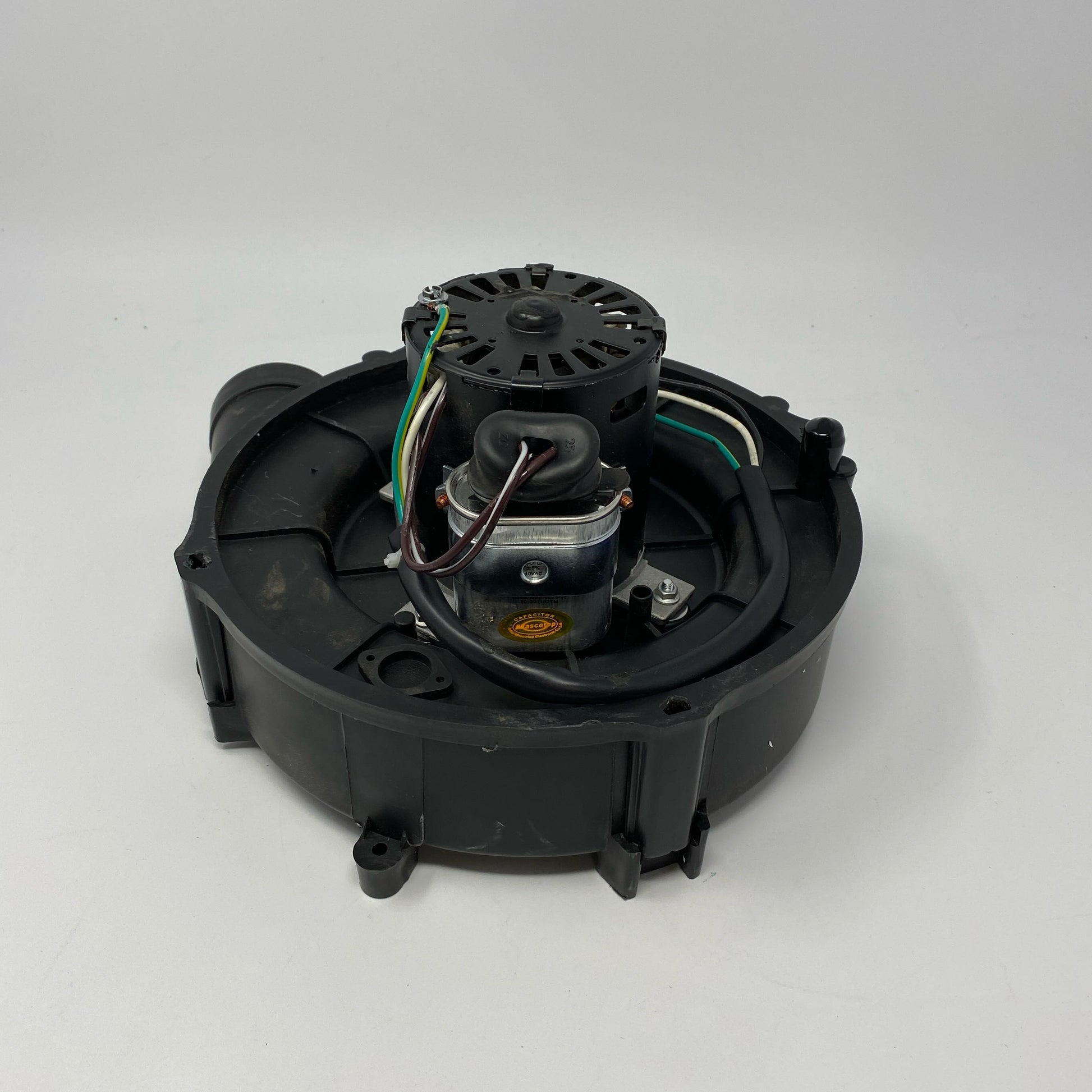 Front-UNT690541PWT