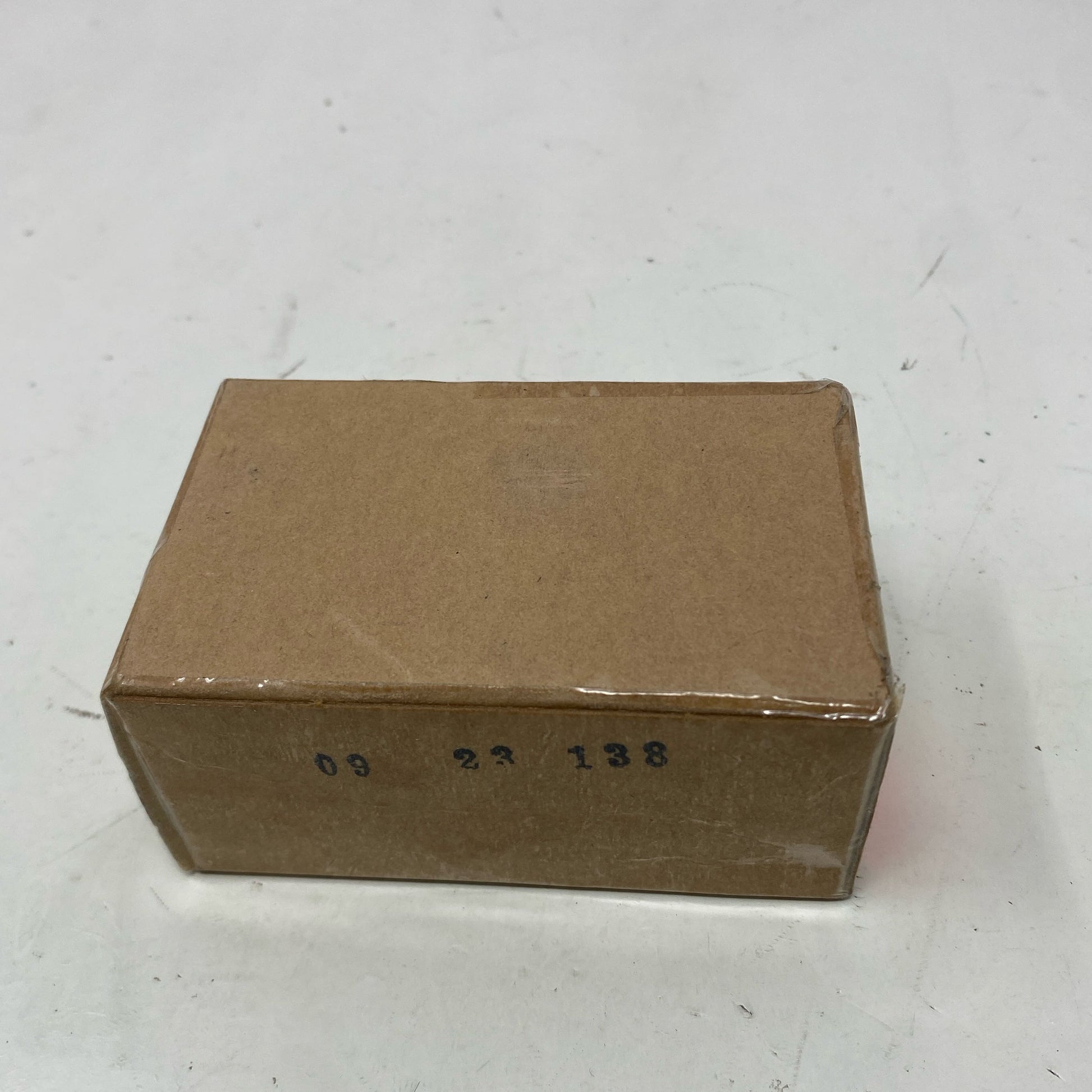 Bottom-UNT966211Z8T
