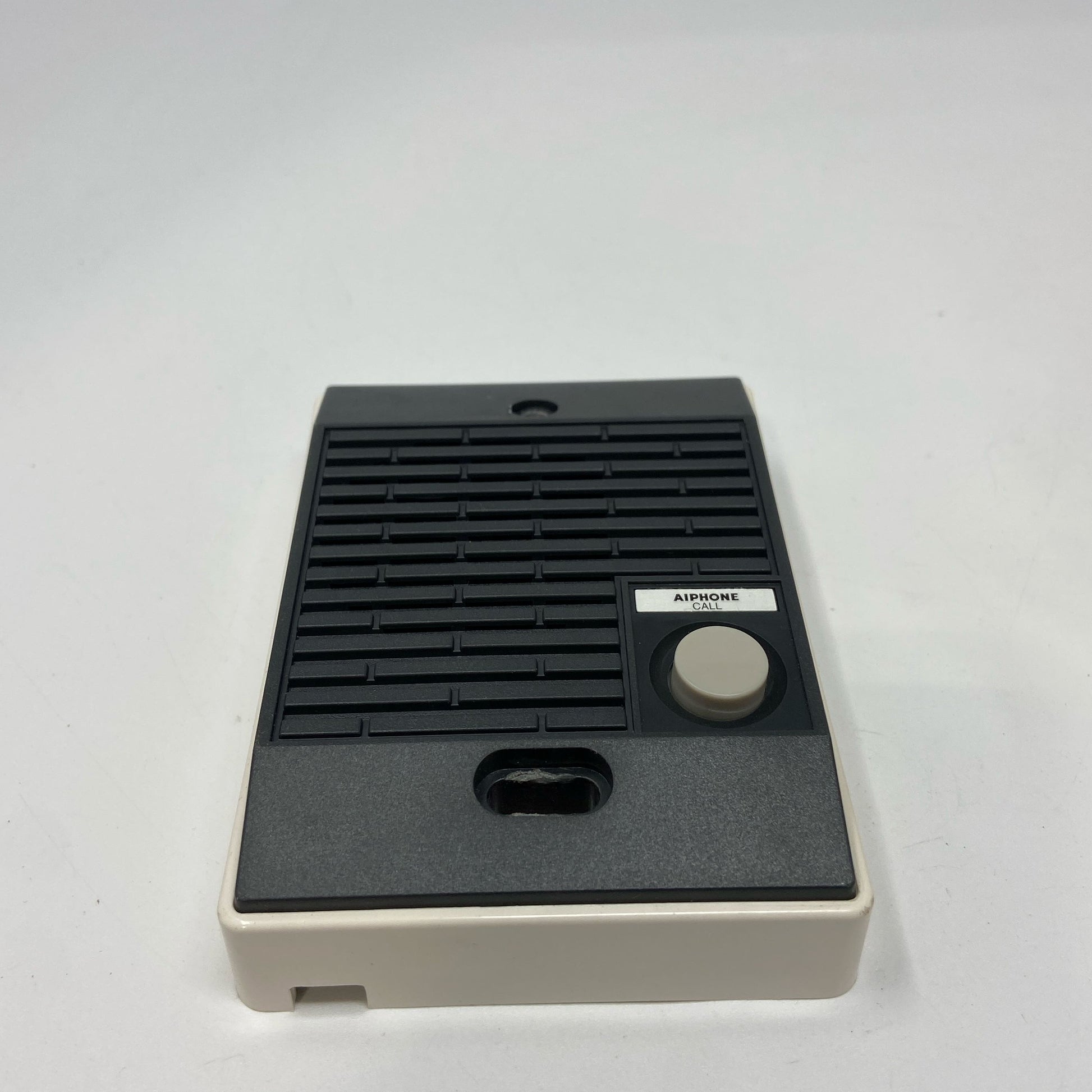 Front-UNT853743LK4
