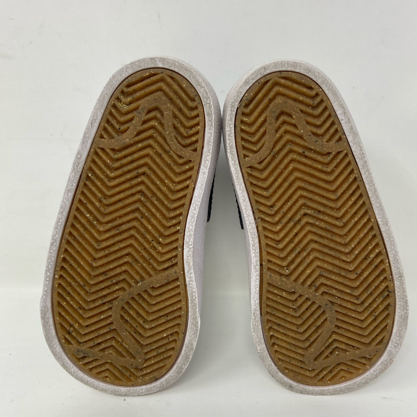 Bottom-LPNT049225624