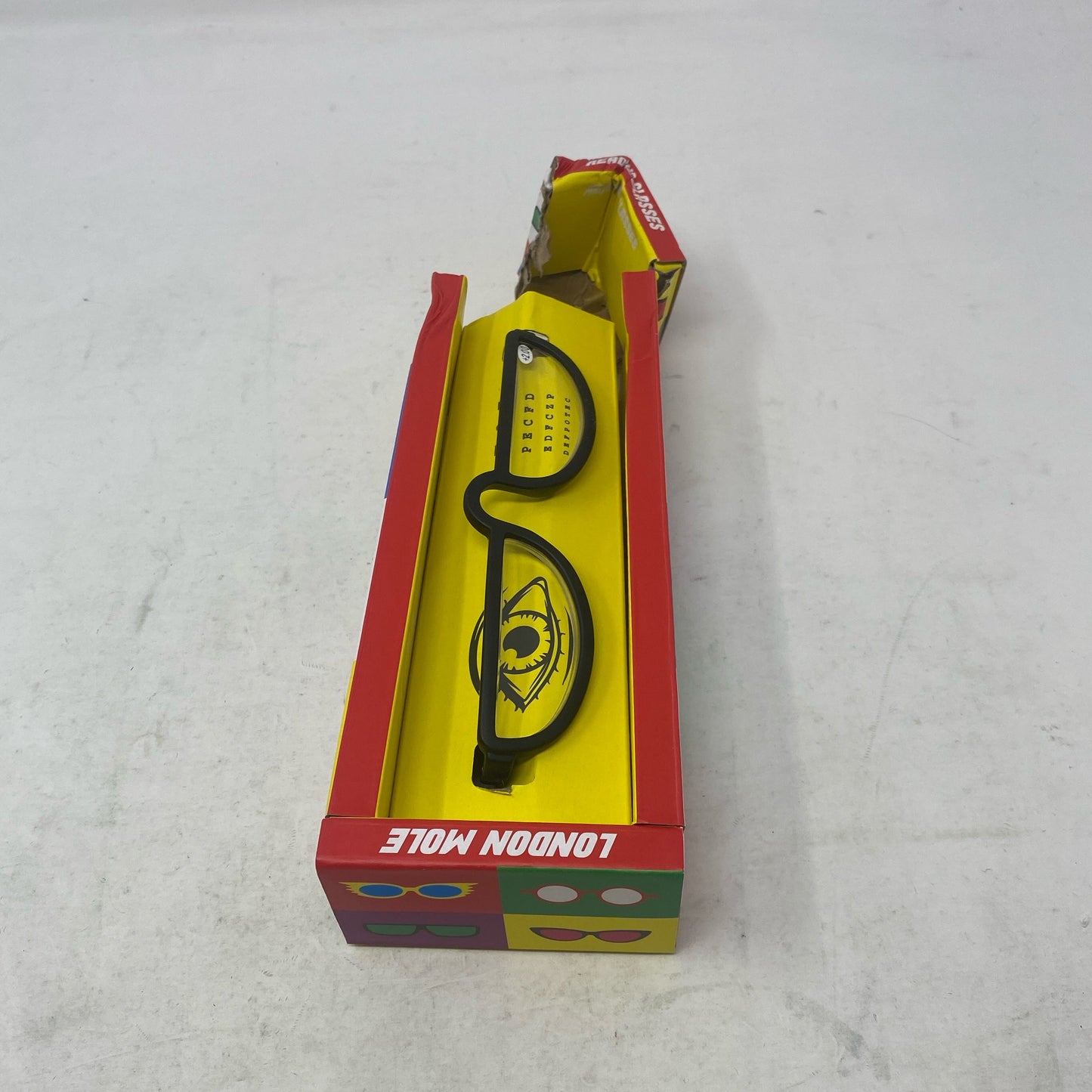 Right-UNT260767DV4B