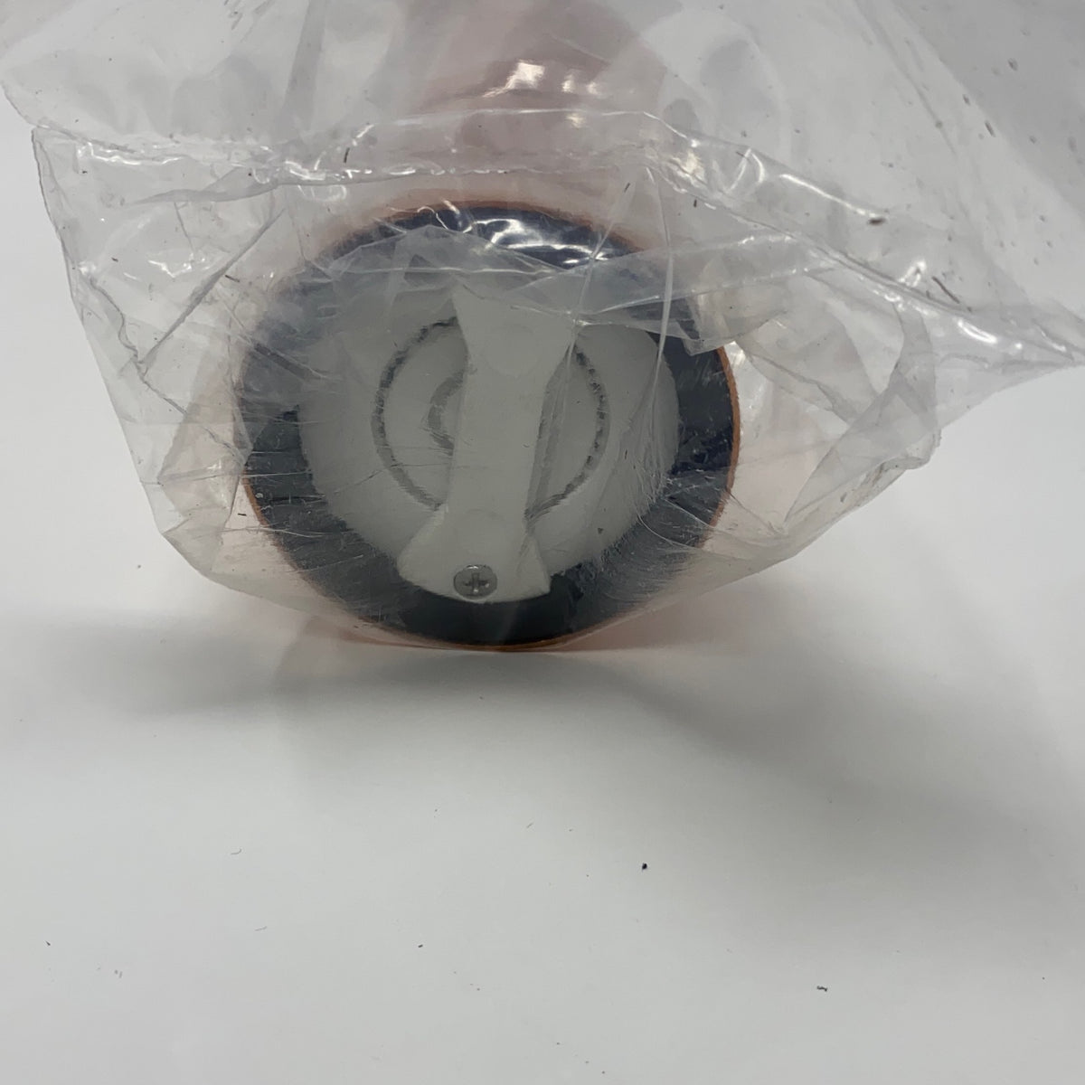 Bottom-LPNO600615738
