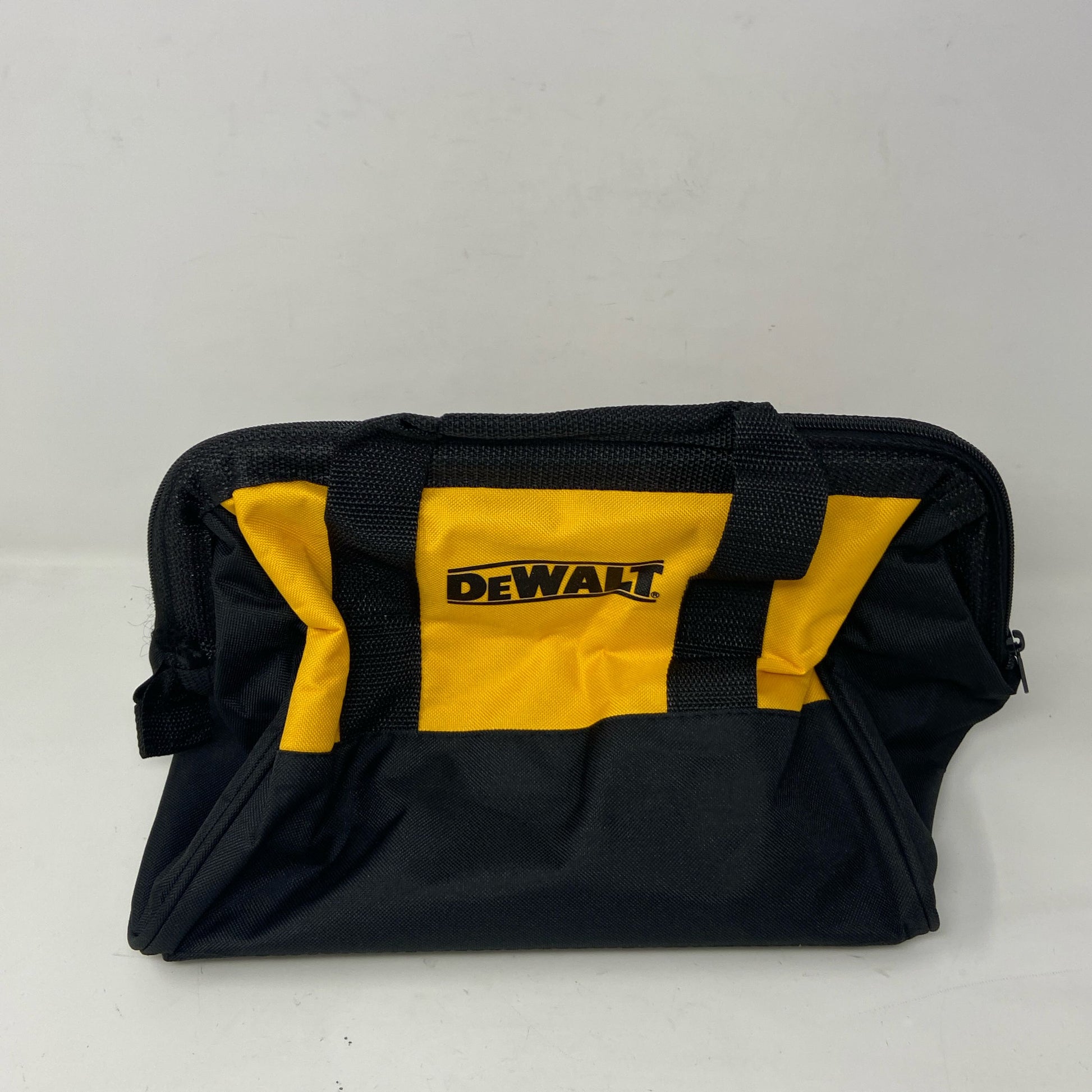 Back-UNT1157407BT