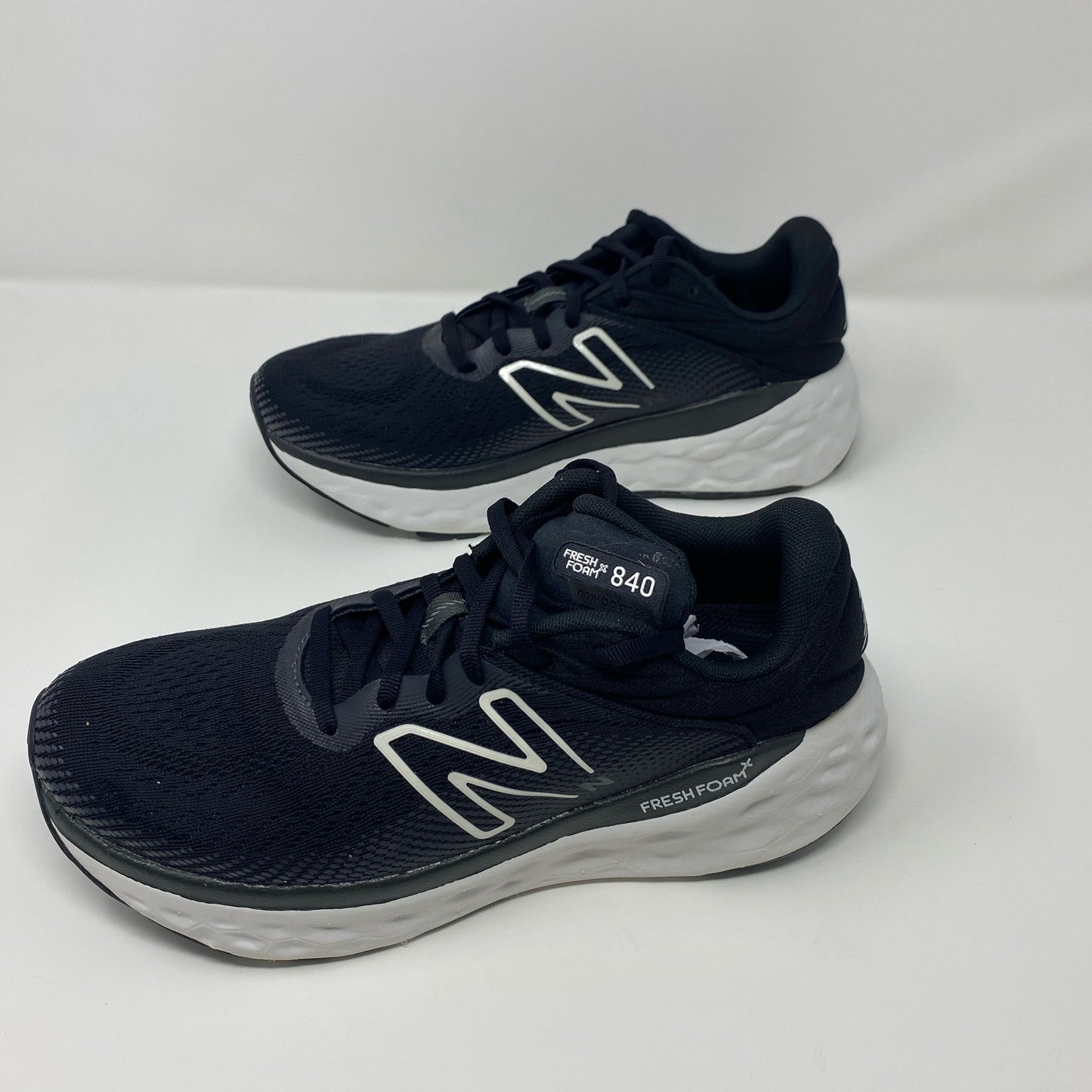 Front-LPNNE6QG949JN