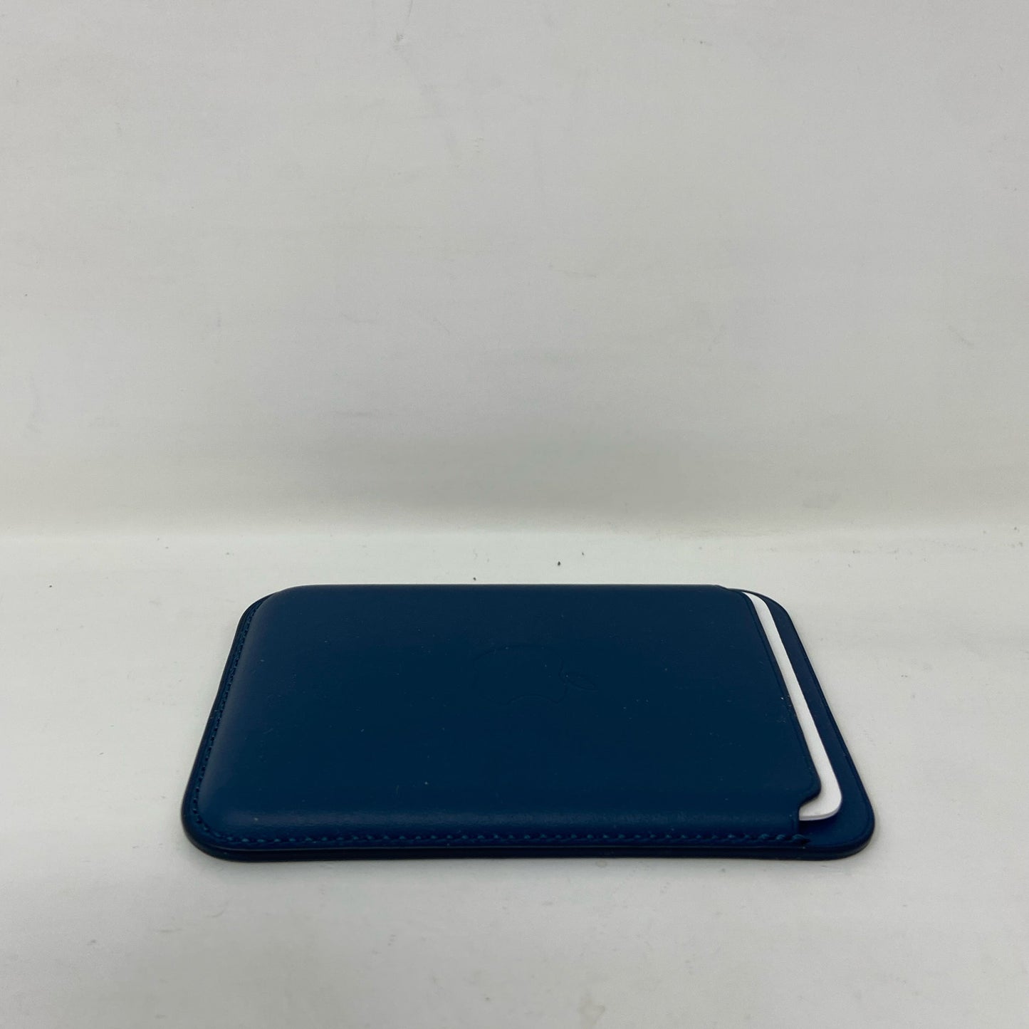 Right-UNT247031OI8