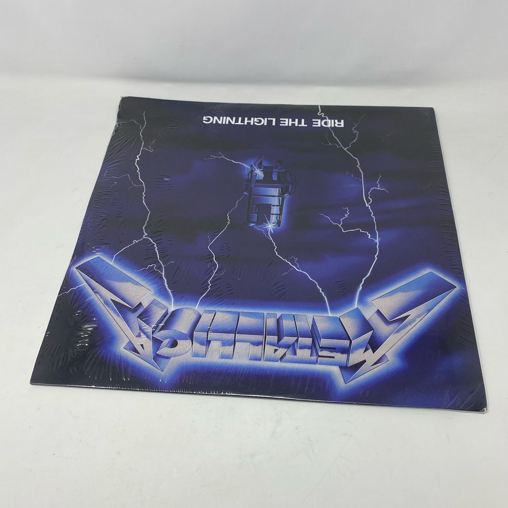 Back-UNT732185QYA
